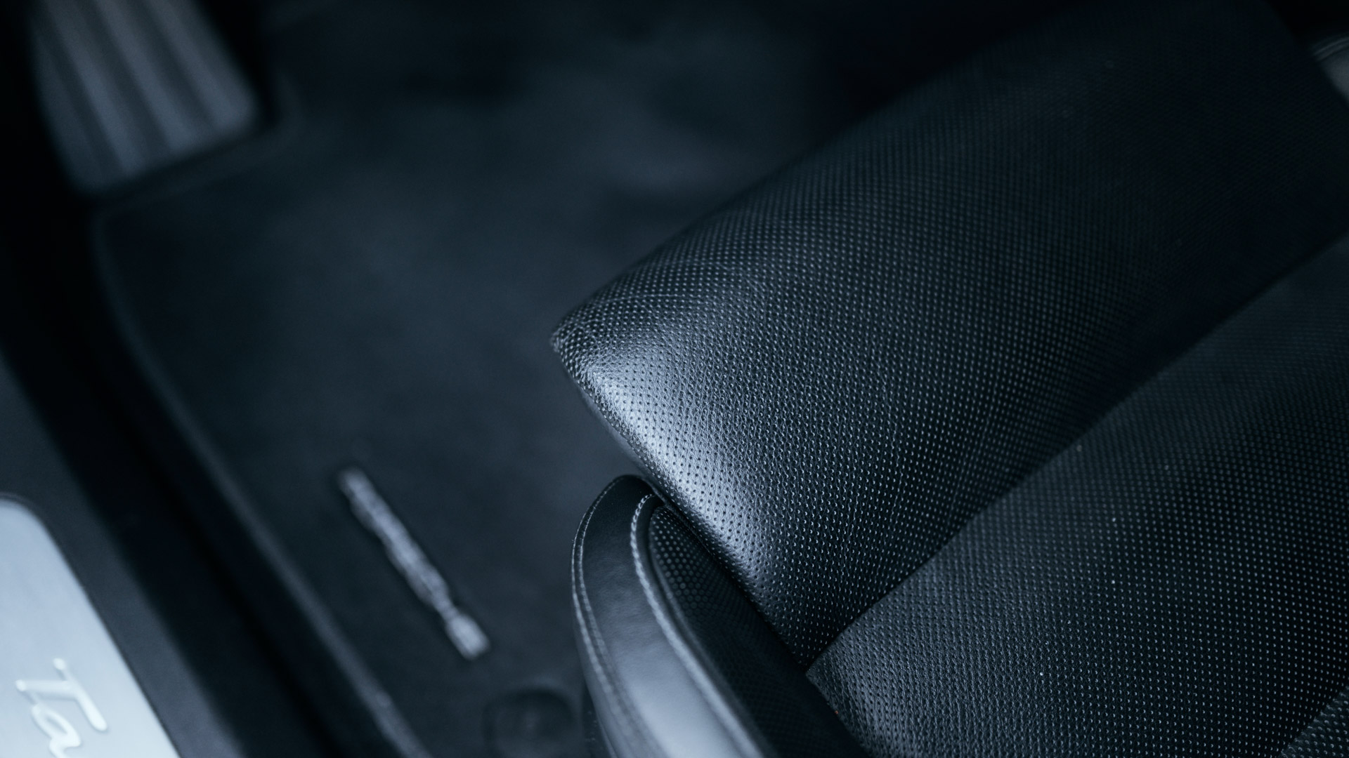 100,00th Porsche Taycan Rolls Off Zuffenhausen Line, Only A Million To Go To Catch the 911