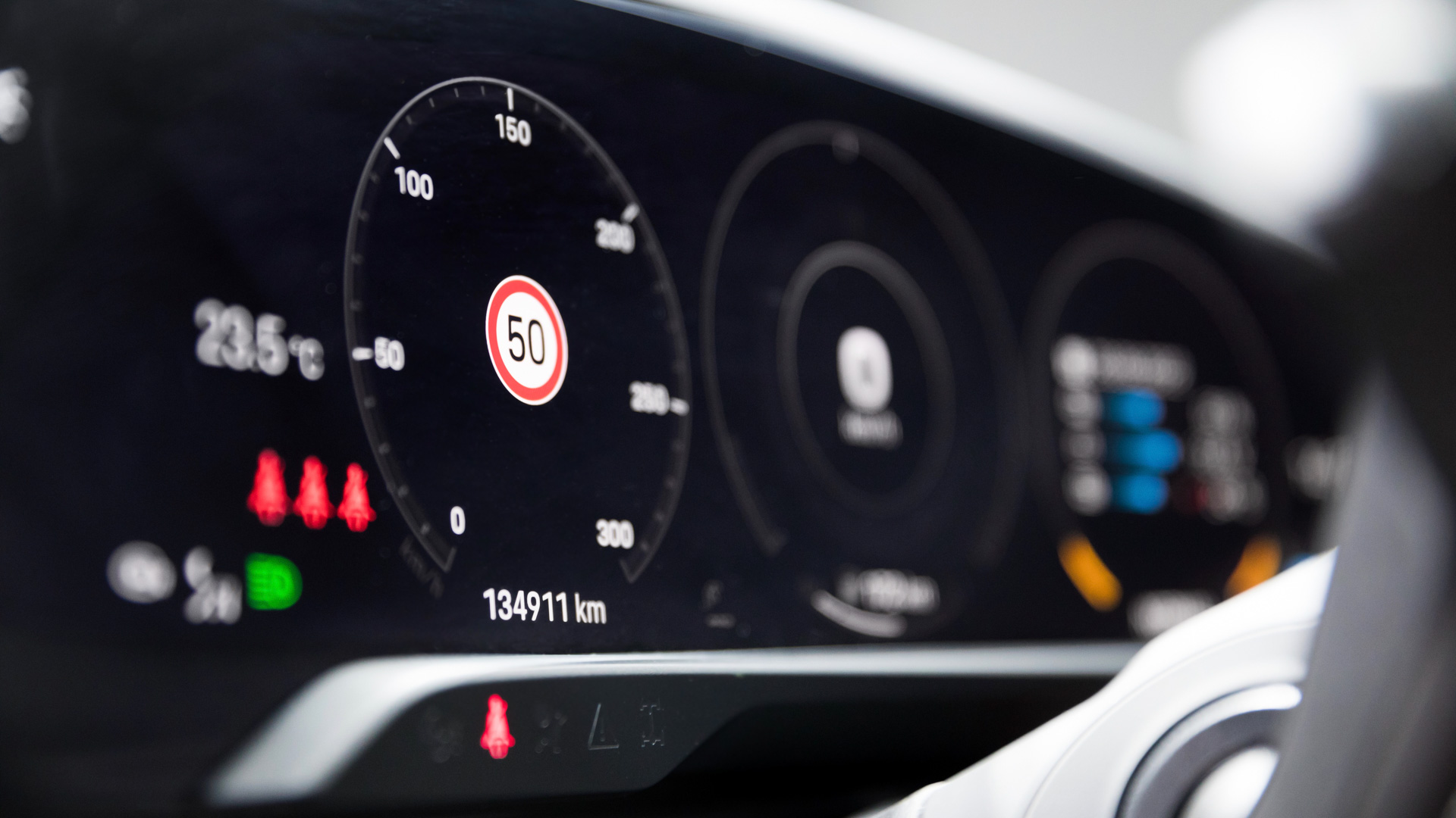 100,00th Porsche Taycan Rolls Off Zuffenhausen Line, Only A Million To Go To Catch the 911