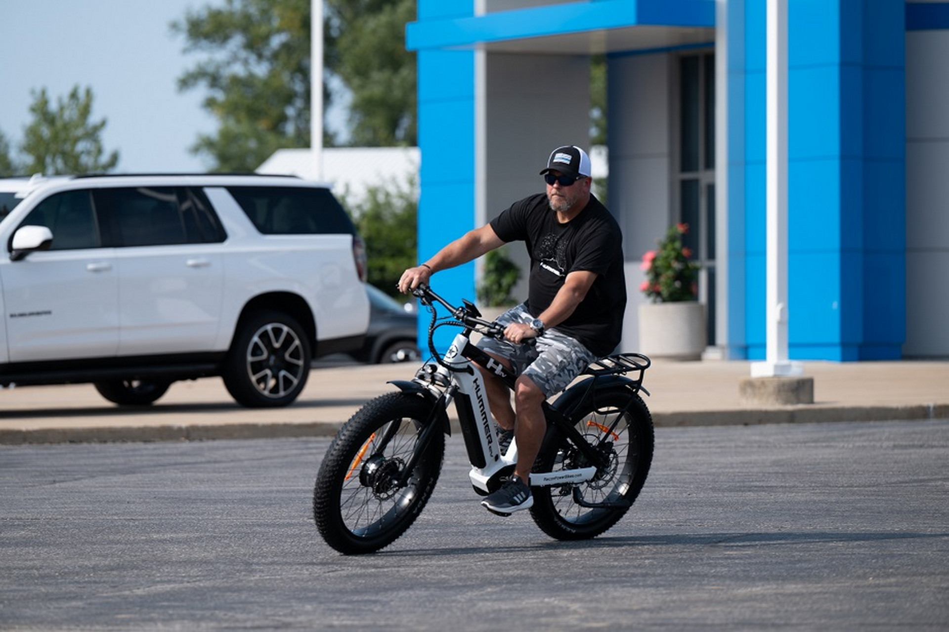 You Can Buy A GMC Hummer EV-Inspired All-Wheel Drive E-Bike For $3,999