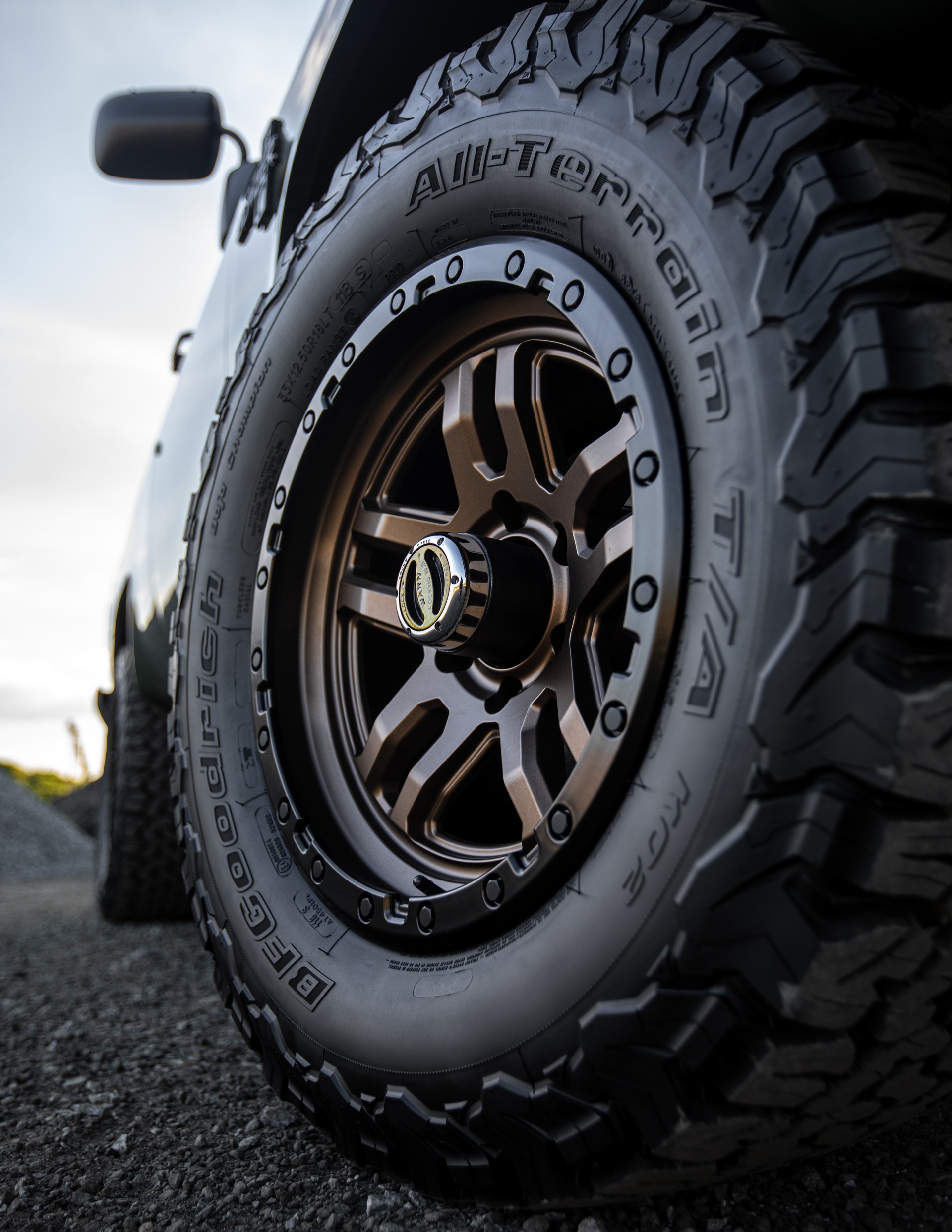 Retro Designs Creates The Perfect Chevy K5 Blazer, But It’ll Cost You A Fortune