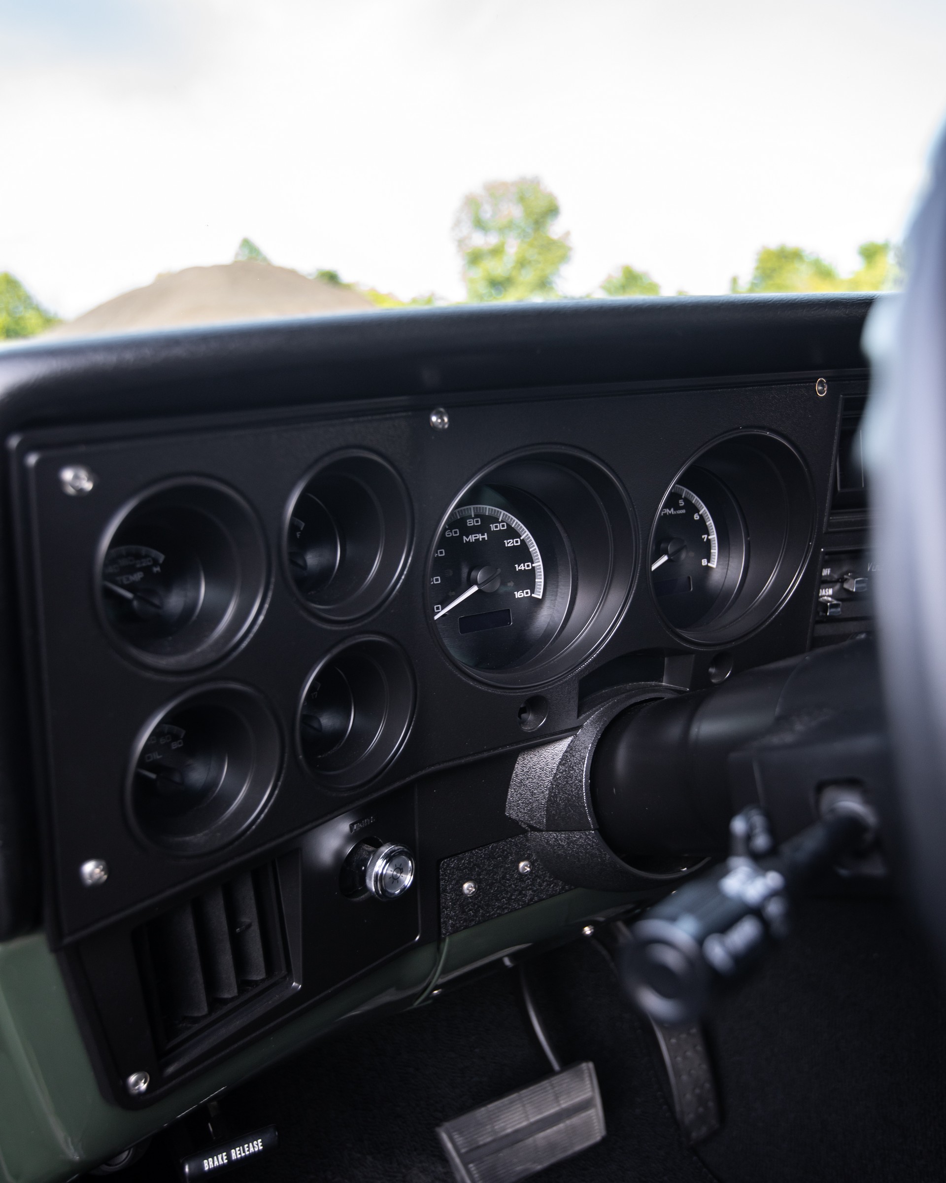 Retro Designs Creates The Perfect Chevy K5 Blazer, But It’ll Cost You A Fortune