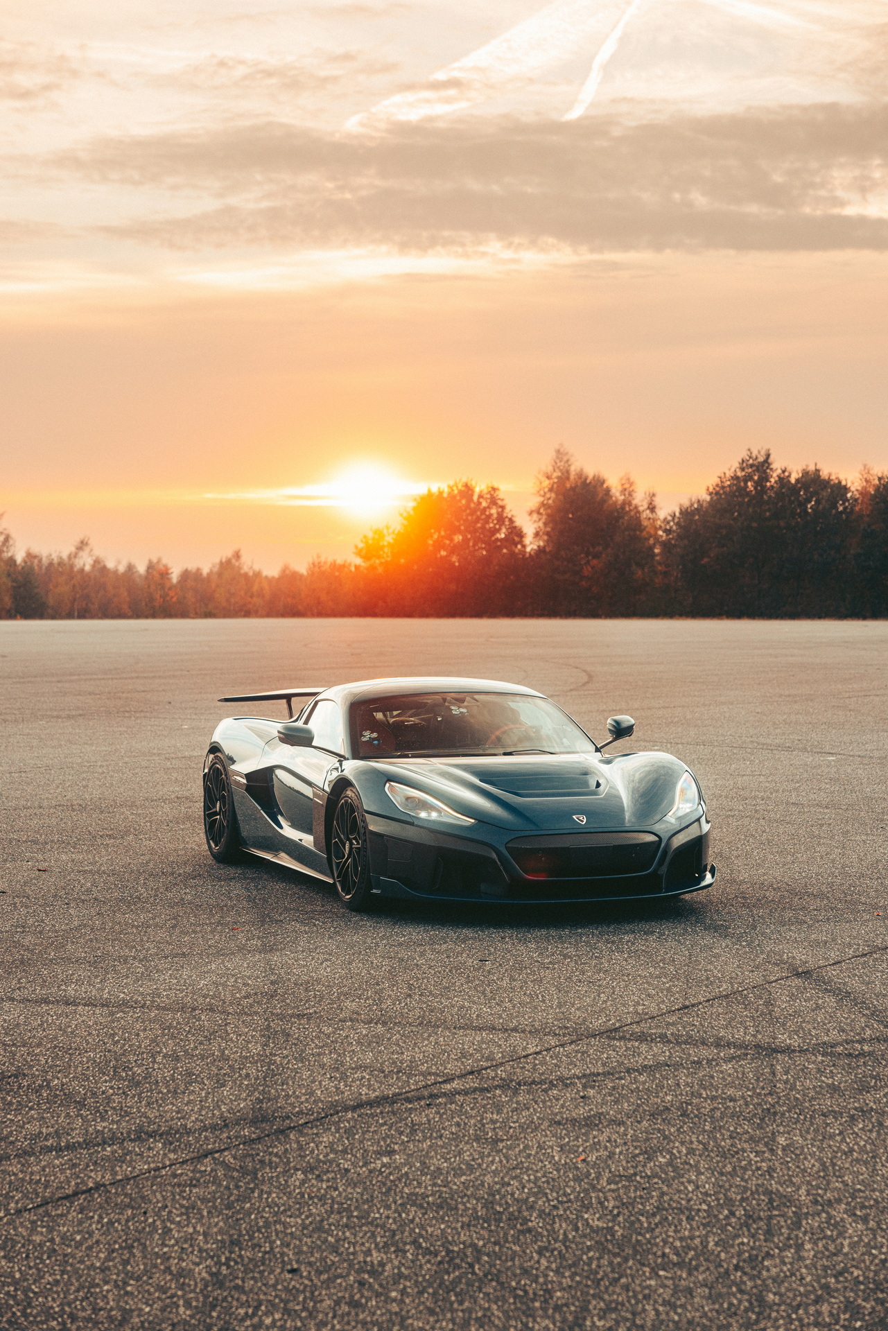 Rimac Nevera Breaks EV Top Speed Record With 256 MPH Run