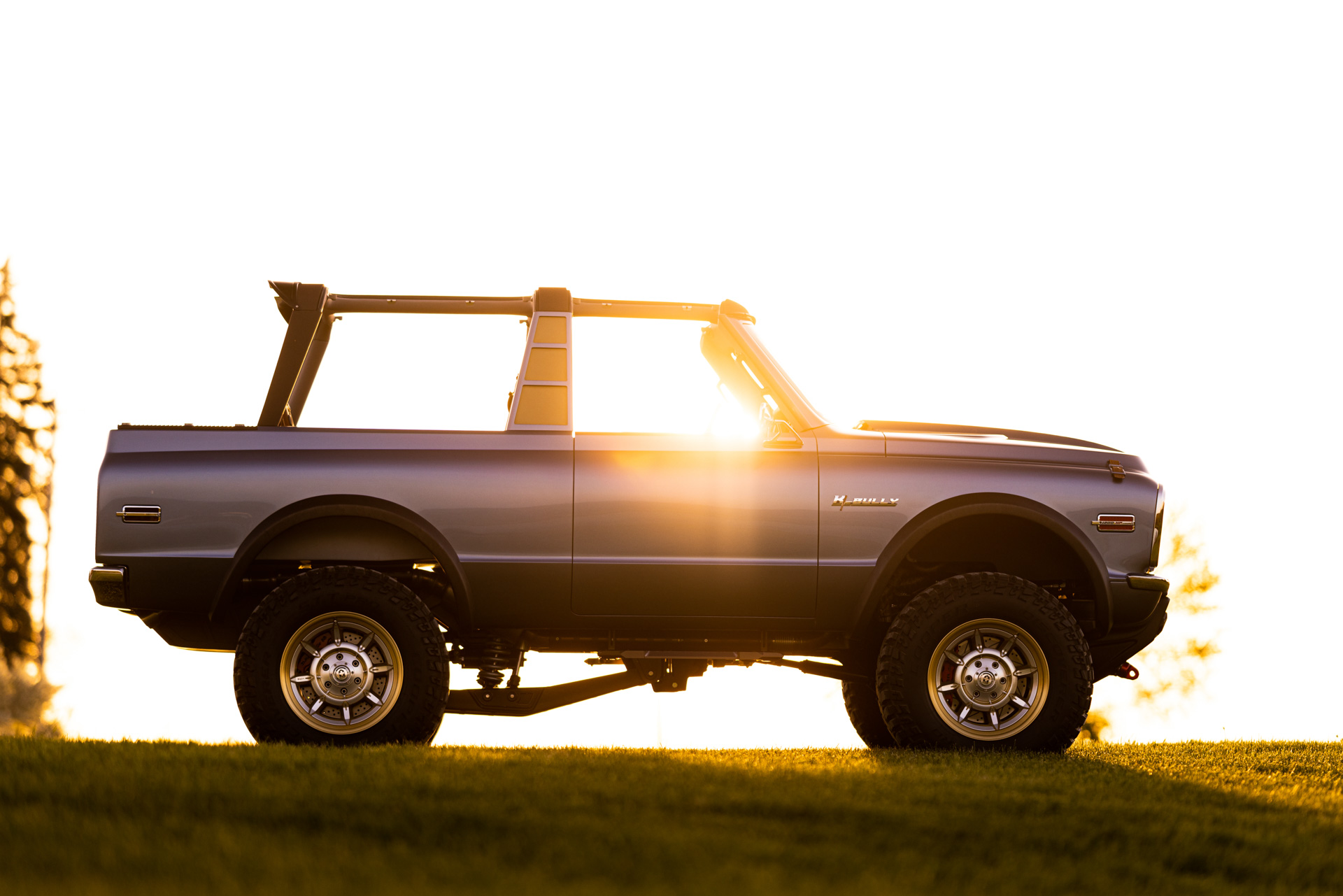Ringbrothers 1,200-HP Chevy Blazer “Bully” Arrives At SEMA To Show The Bronco Who’s Boss