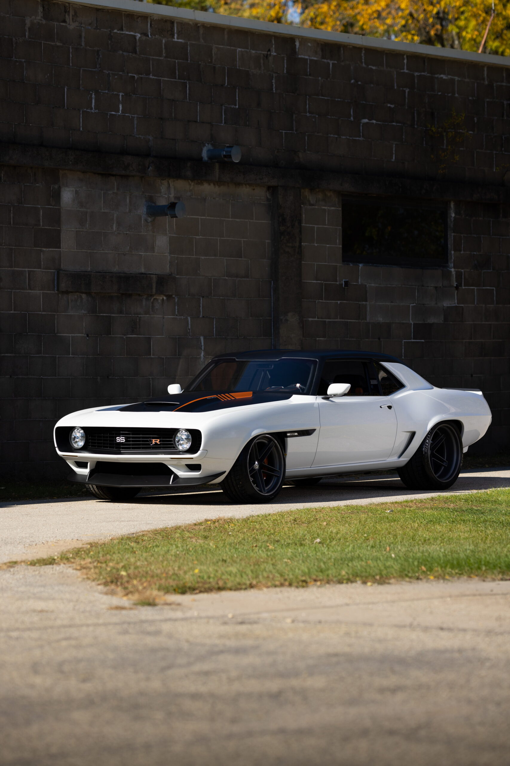 Ringbrothers ’69 STRODE Camaro Pushes The Limits With 1,010 HP And Carbon Fiber Body