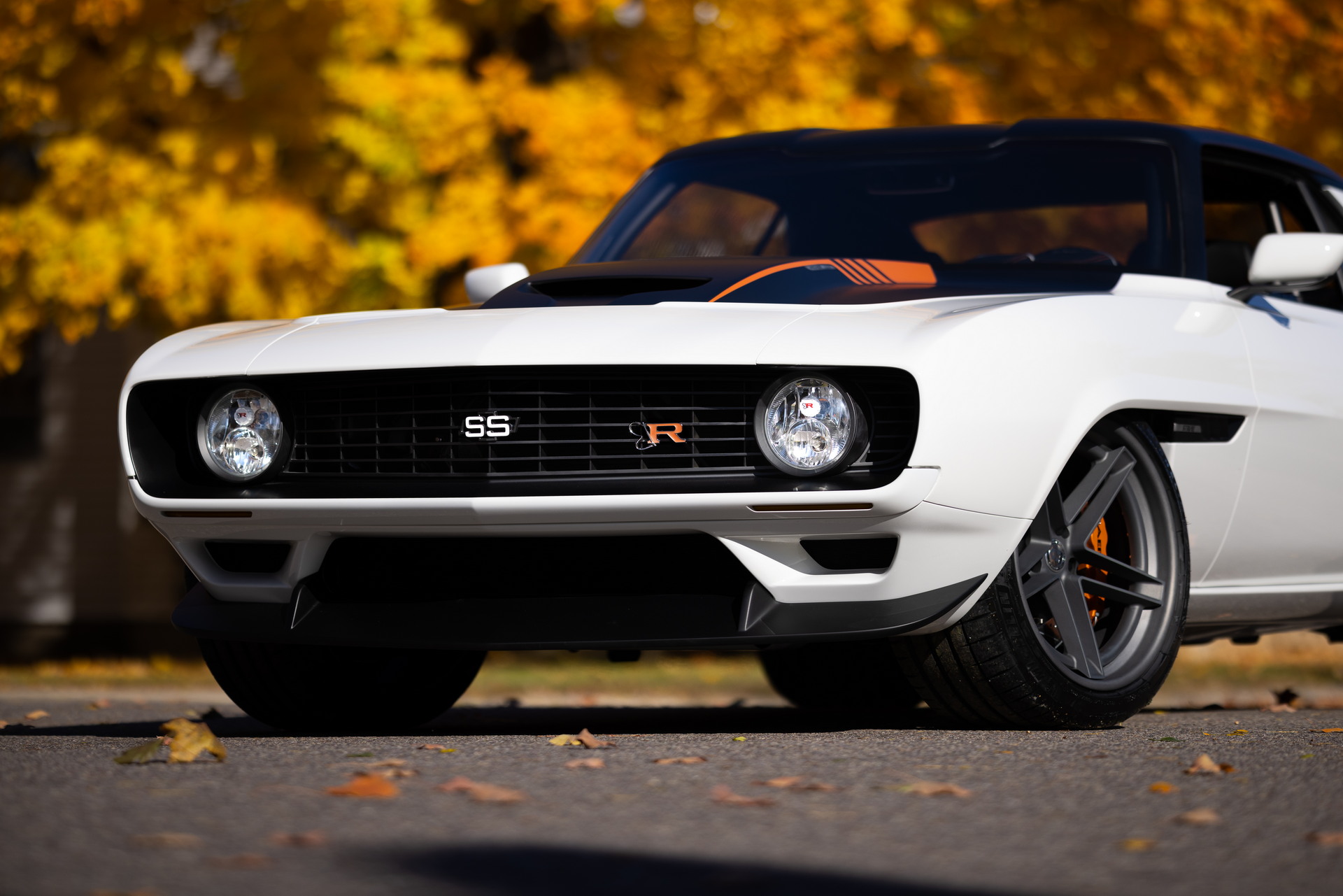 Ringbrothers ’69 STRODE Camaro Pushes The Limits With 1,010 HP And Carbon Fiber Body