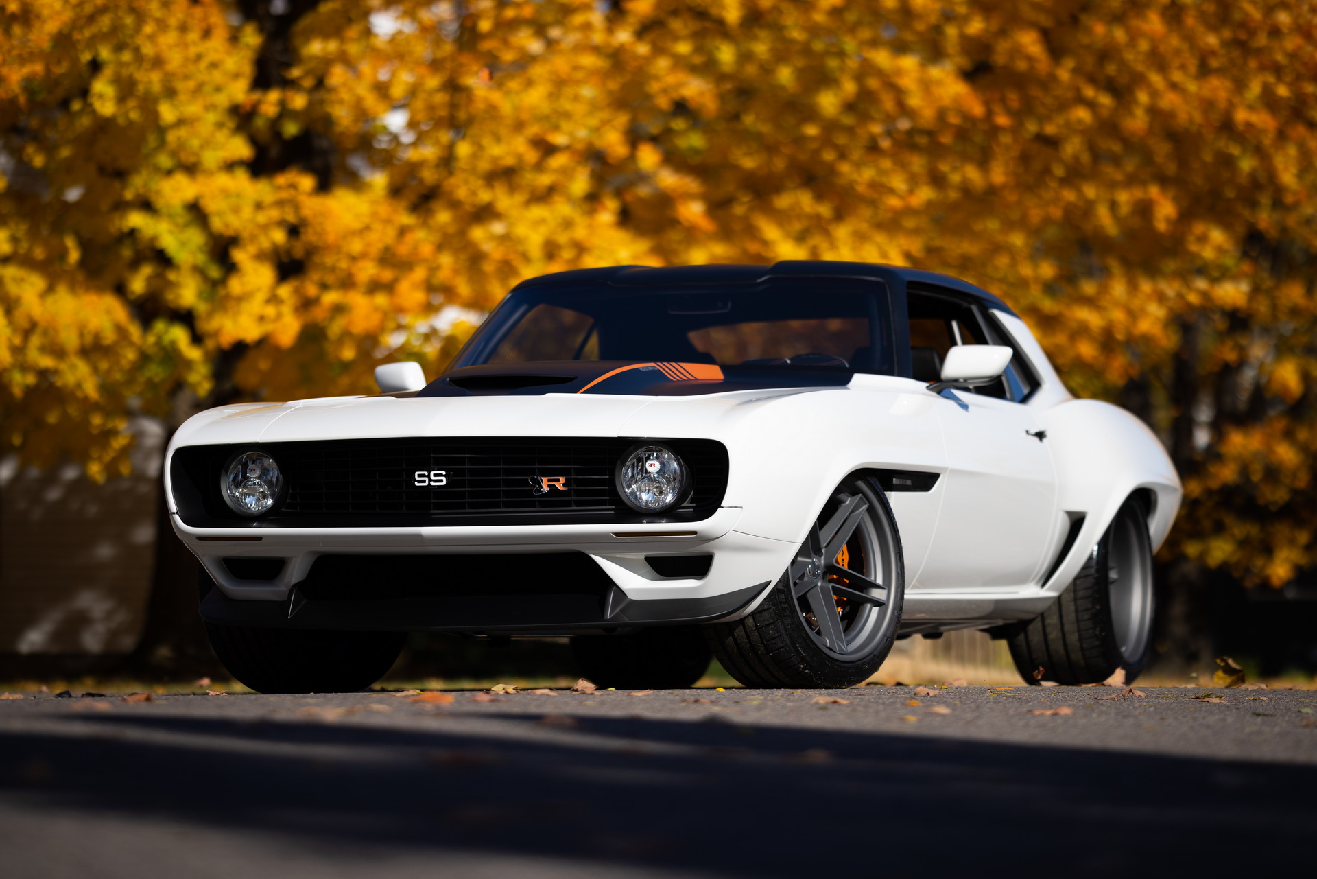 Ringbrothers ’69 STRODE Camaro Pushes The Limits With 1,010 HP And Carbon Fiber Body