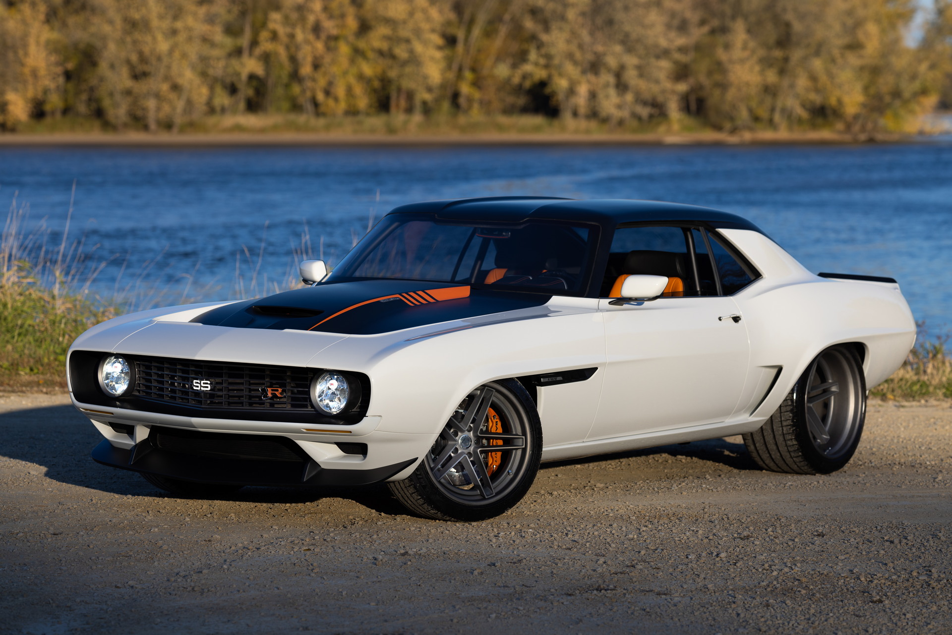 Ringbrothers ’69 STRODE Camaro Pushes The Limits With 1,010 HP And Carbon Fiber Body
