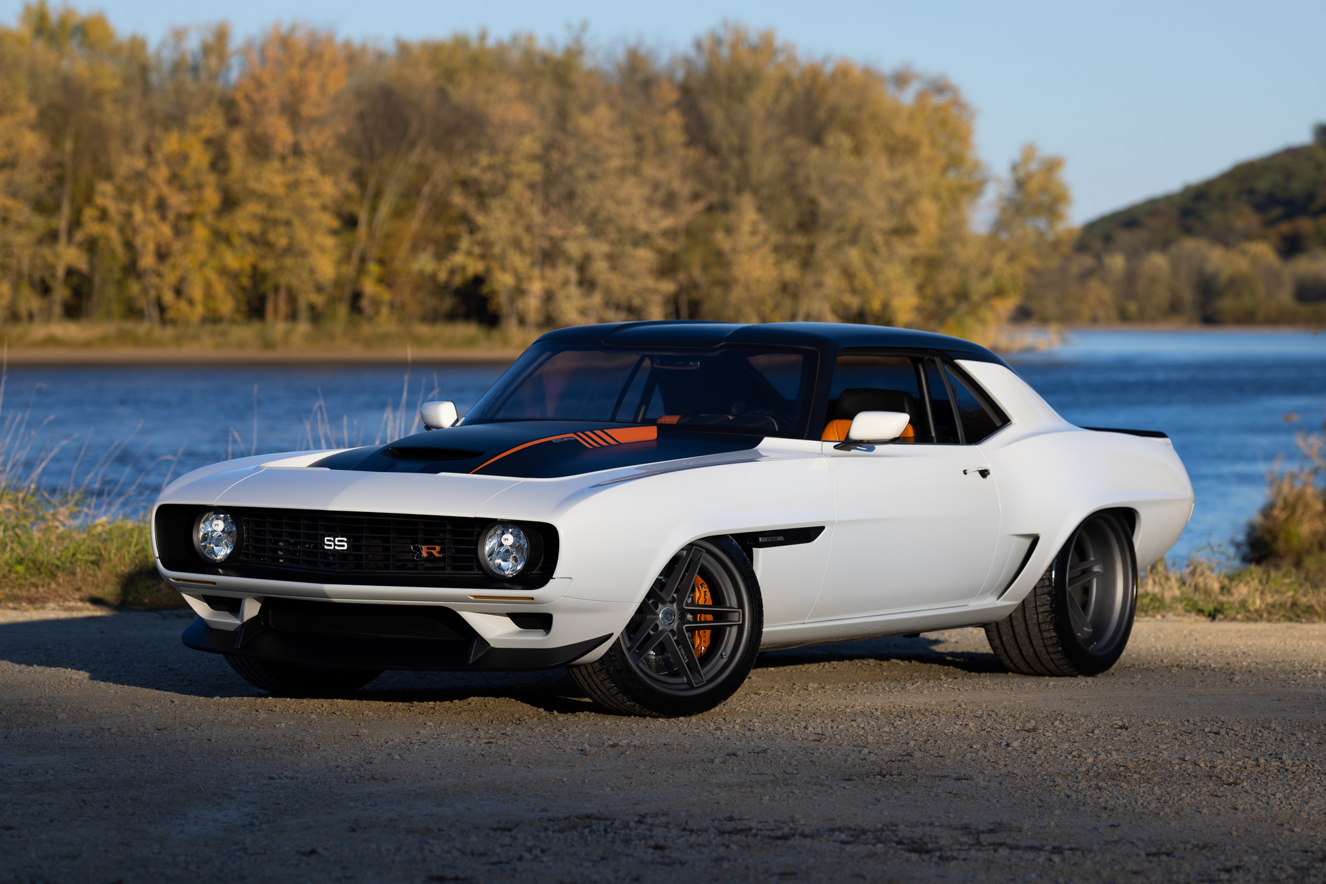 Ringbrothers ’69 STRODE Camaro Pushes The Limits With 1,010 HP And Carbon Fiber Body