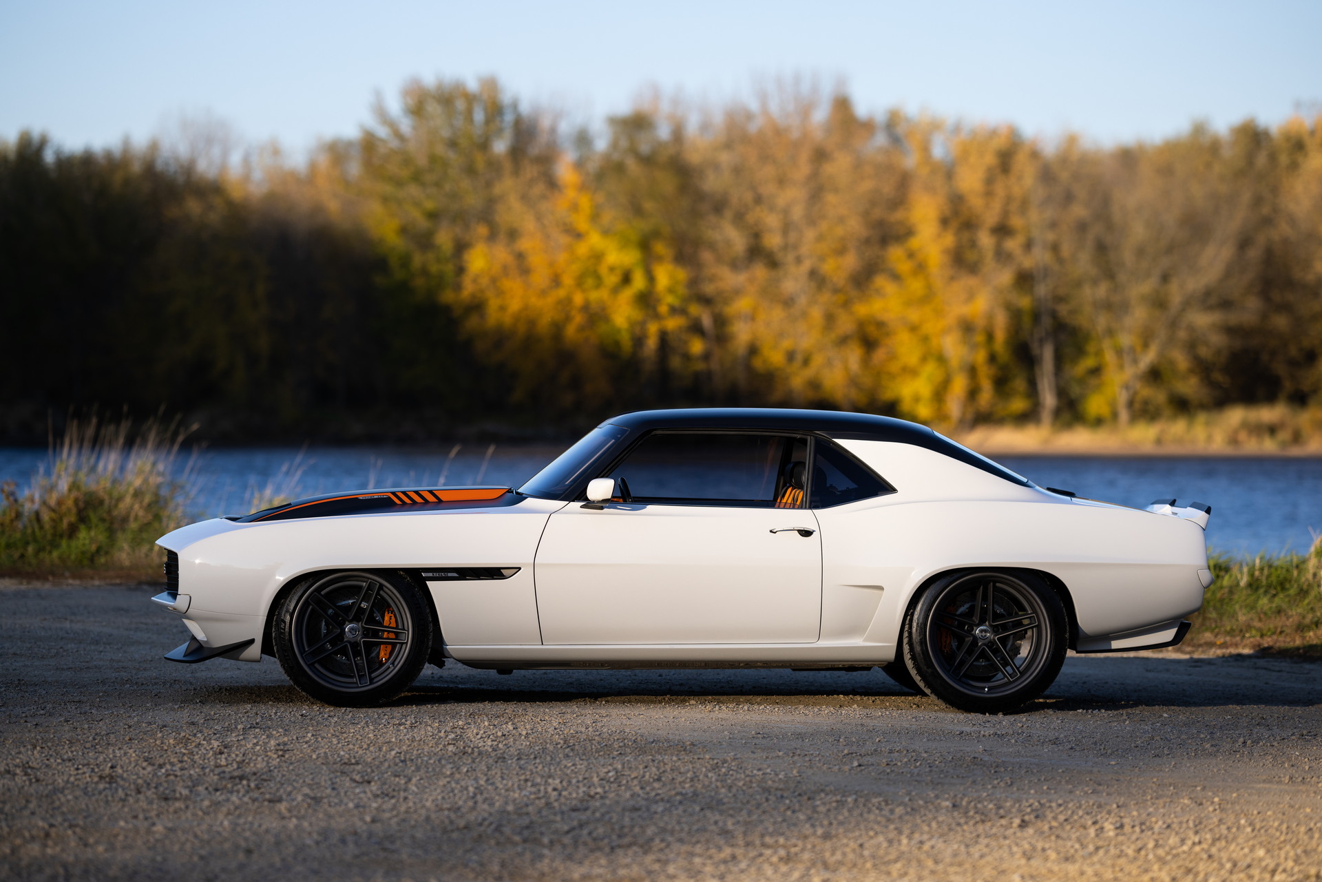 Ringbrothers ’69 STRODE Camaro Pushes The Limits With 1,010 HP And Carbon Fiber Body