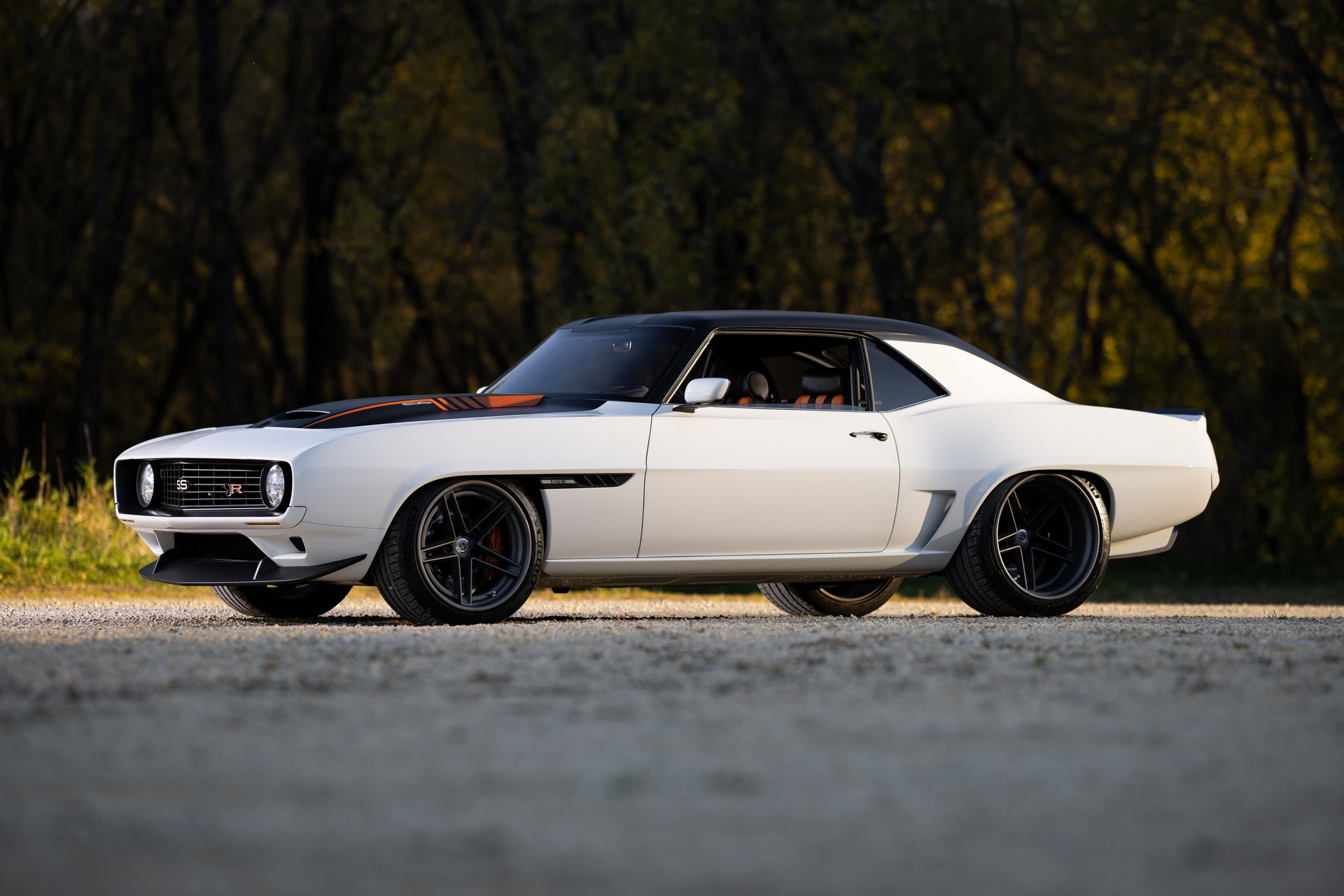Ringbrothers ’69 STRODE Camaro Pushes The Limits With 1,010 HP And Carbon Fiber Body