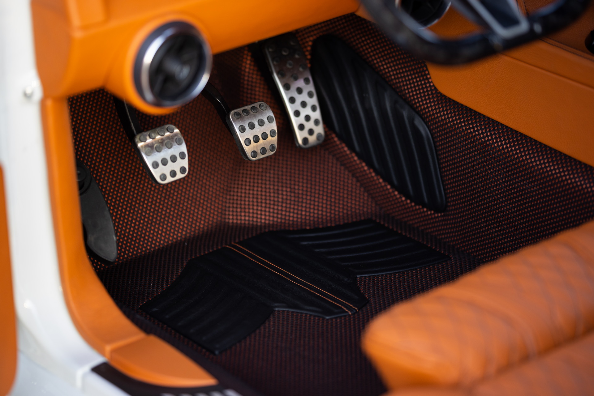 Ringbrothers ’69 STRODE Camaro Pushes The Limits With 1,010 HP And Carbon Fiber Body