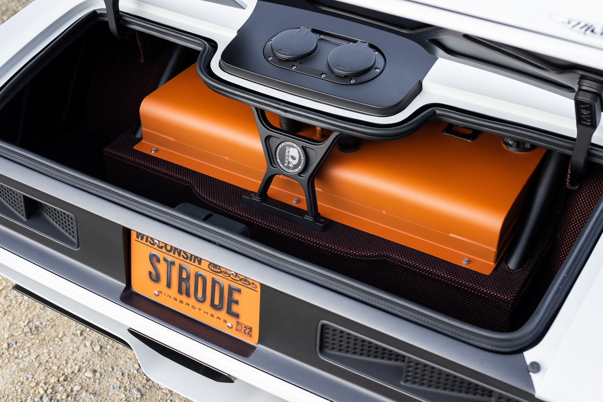 Ringbrothers ’69 STRODE Camaro Pushes The Limits With 1,010 HP And Carbon Fiber Body