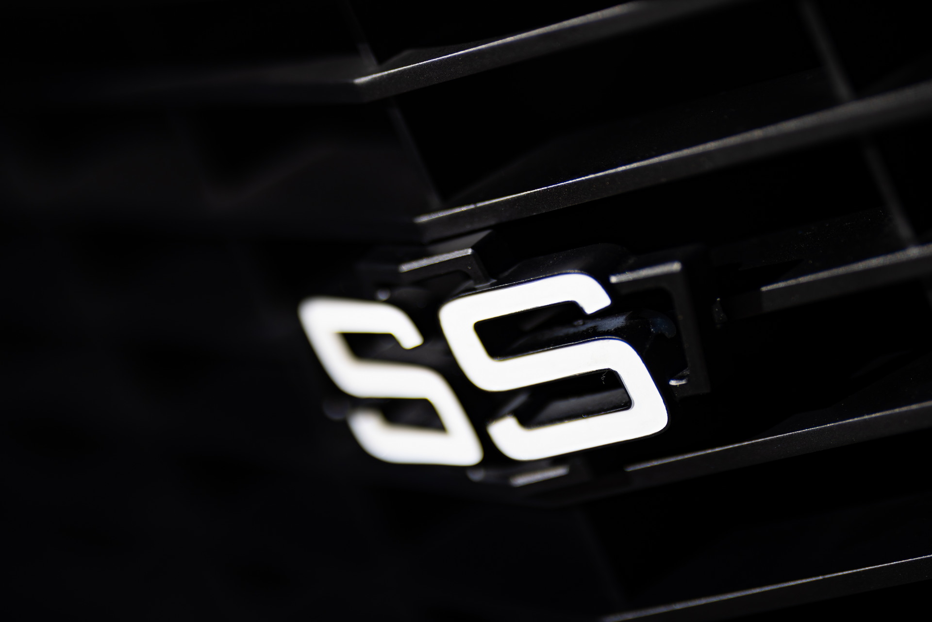 Ringbrothers ’69 STRODE Camaro Pushes The Limits With 1,010 HP And Carbon Fiber Body