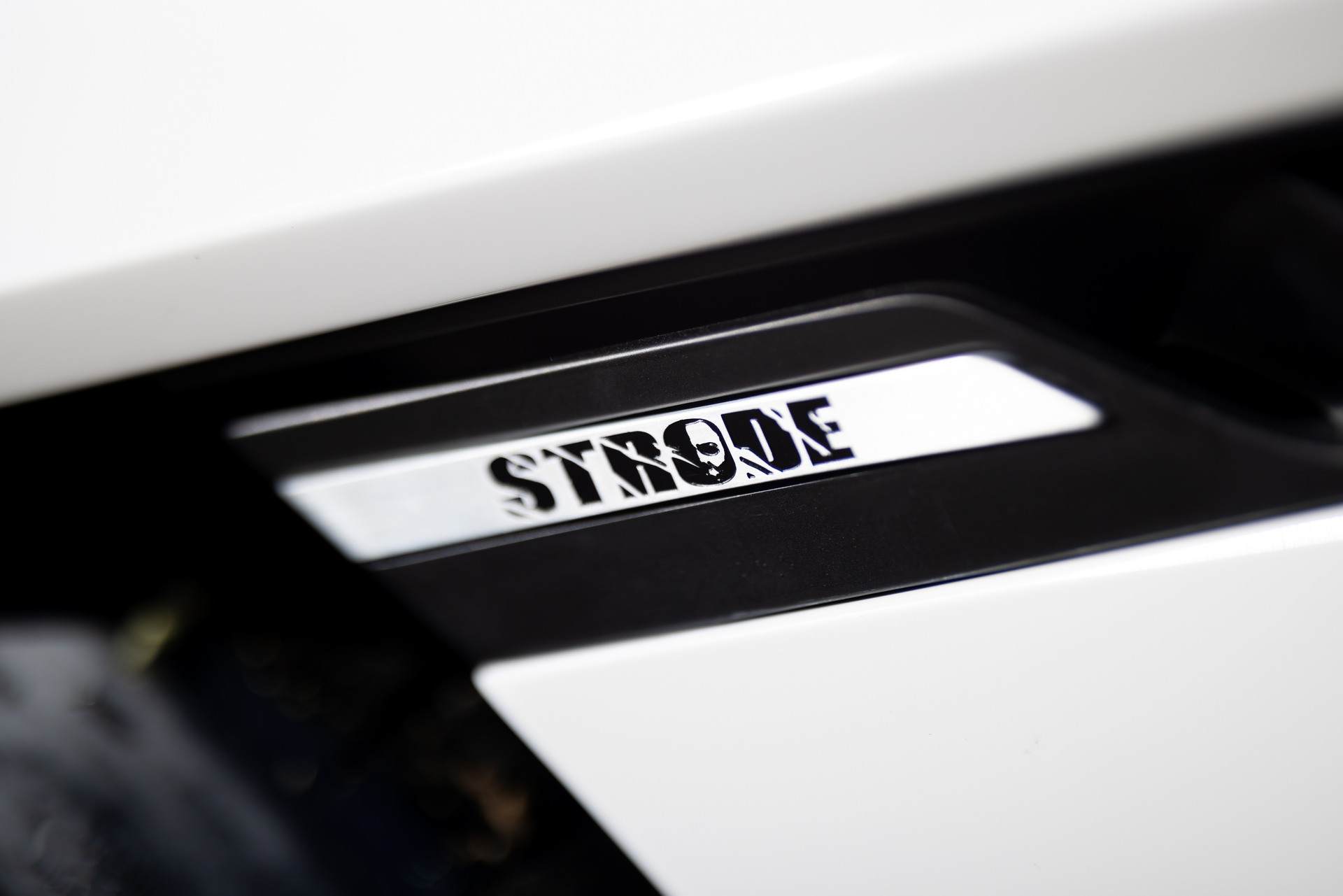 Ringbrothers ’69 STRODE Camaro Pushes The Limits With 1,010 HP And Carbon Fiber Body