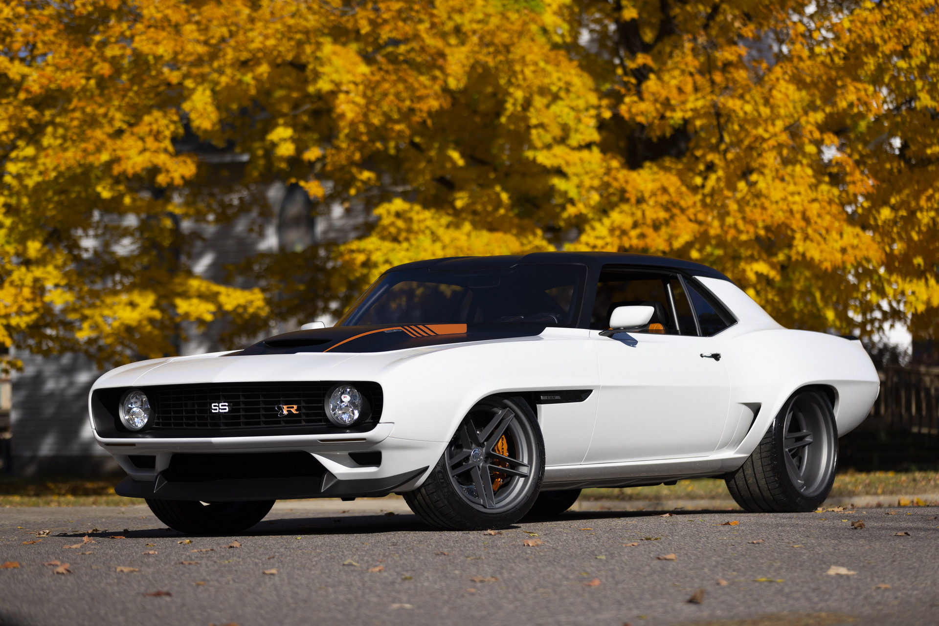 Ringbrothers ’69 STRODE Camaro Pushes The Limits With 1,010 HP And Carbon Fiber Body