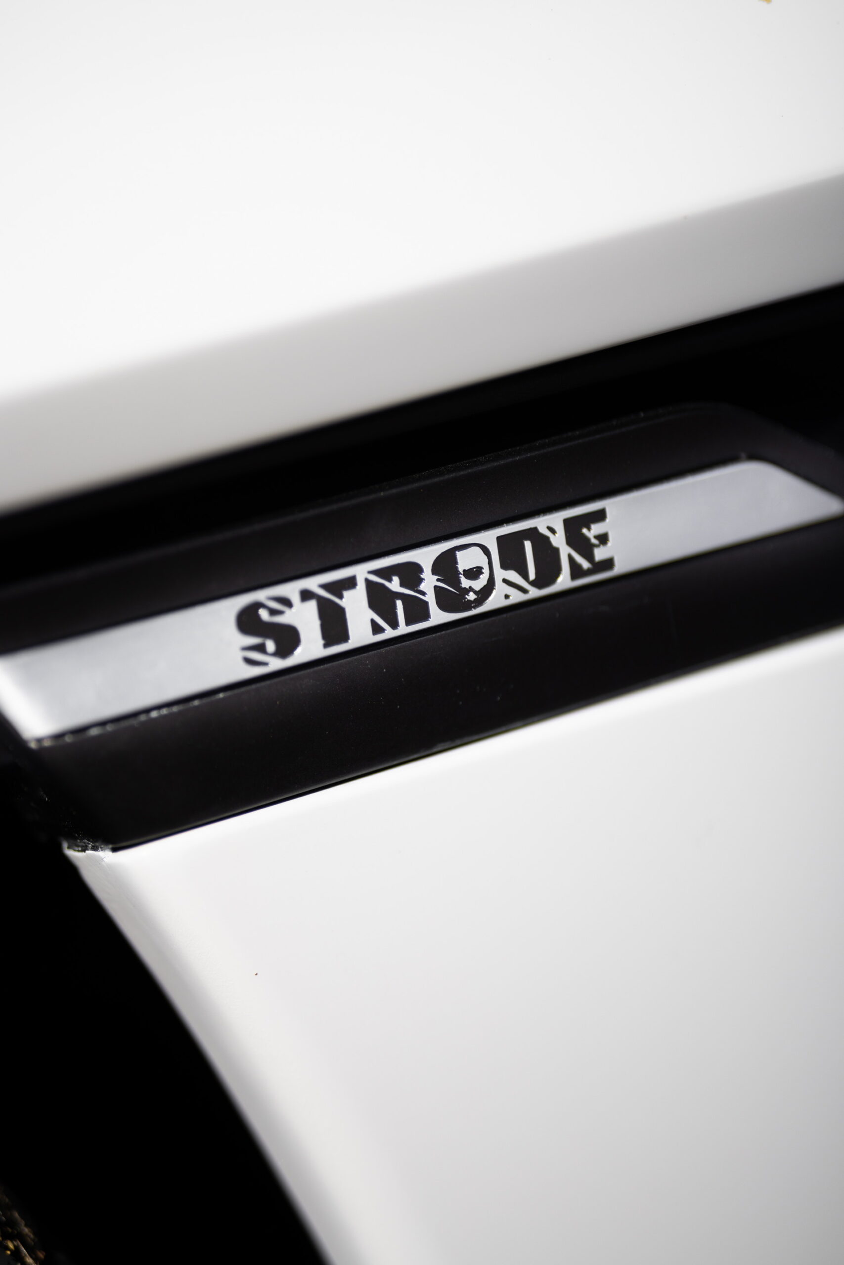 Ringbrothers ’69 STRODE Camaro Pushes The Limits With 1,010 HP And Carbon Fiber Body