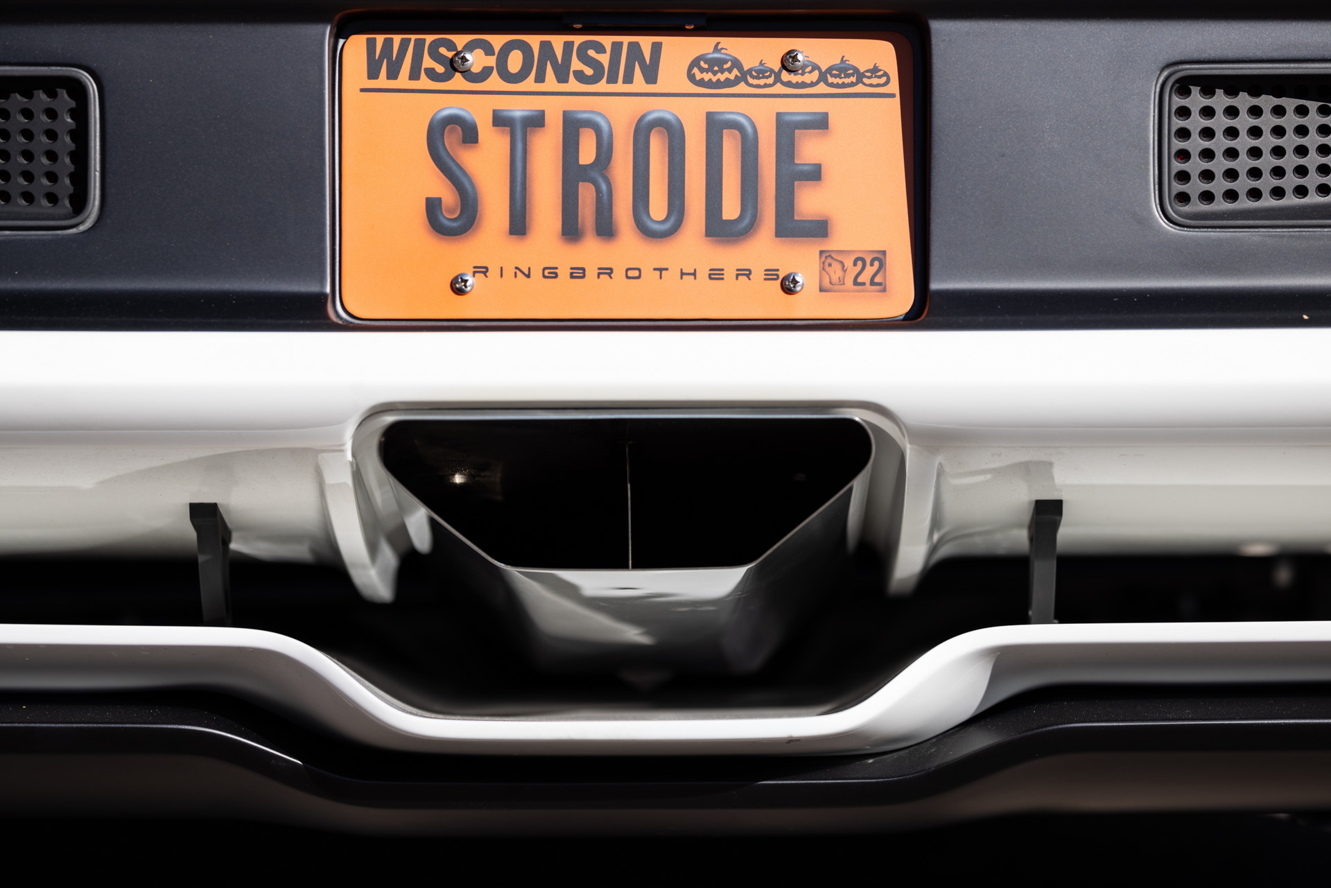 Ringbrothers ’69 STRODE Camaro Pushes The Limits With 1,010 HP And Carbon Fiber Body