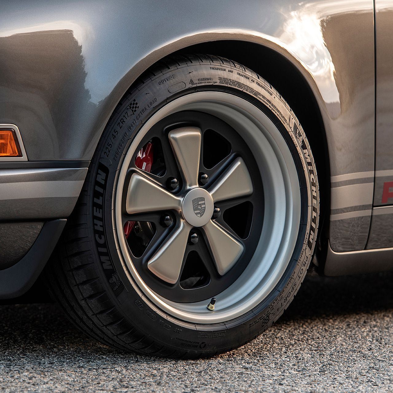 Singer’s Porsche 911 Kent Commission Is Overflowing With Suave