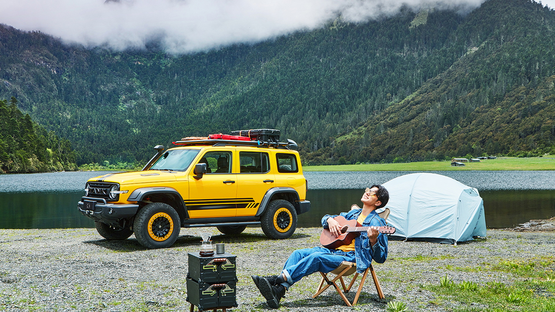 Tank 300 Frontier Edition Tastefully Combined With An Off-Road E-Bike