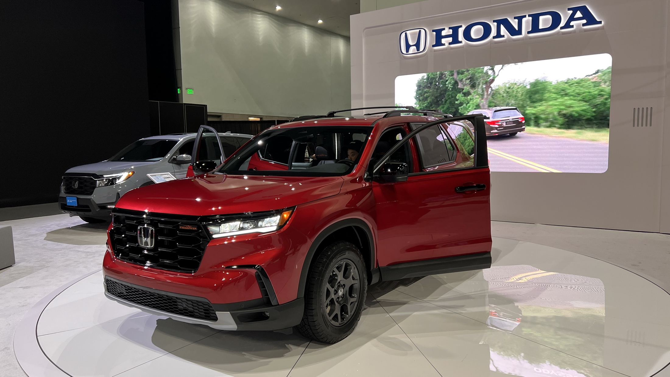 Your Mega Photo Gallery From The LA Auto Show