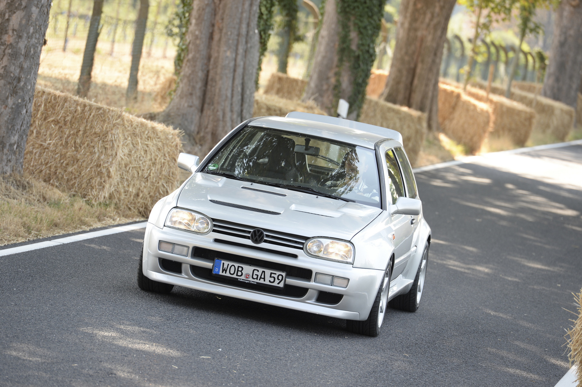 1993 VW Golf “Rallye” Prototype Is A WRC Homologation Special That Never Reached Production