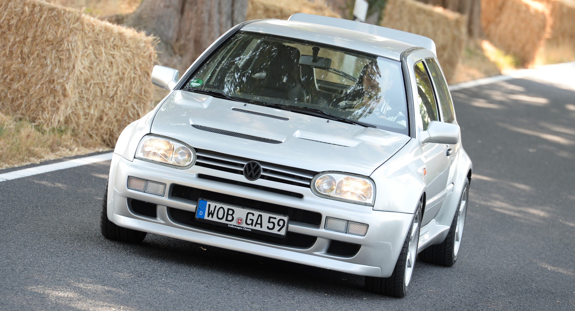 1993 VW Golf “Rallye” Prototype Is A WRC Homologation Special That Never Reached Production