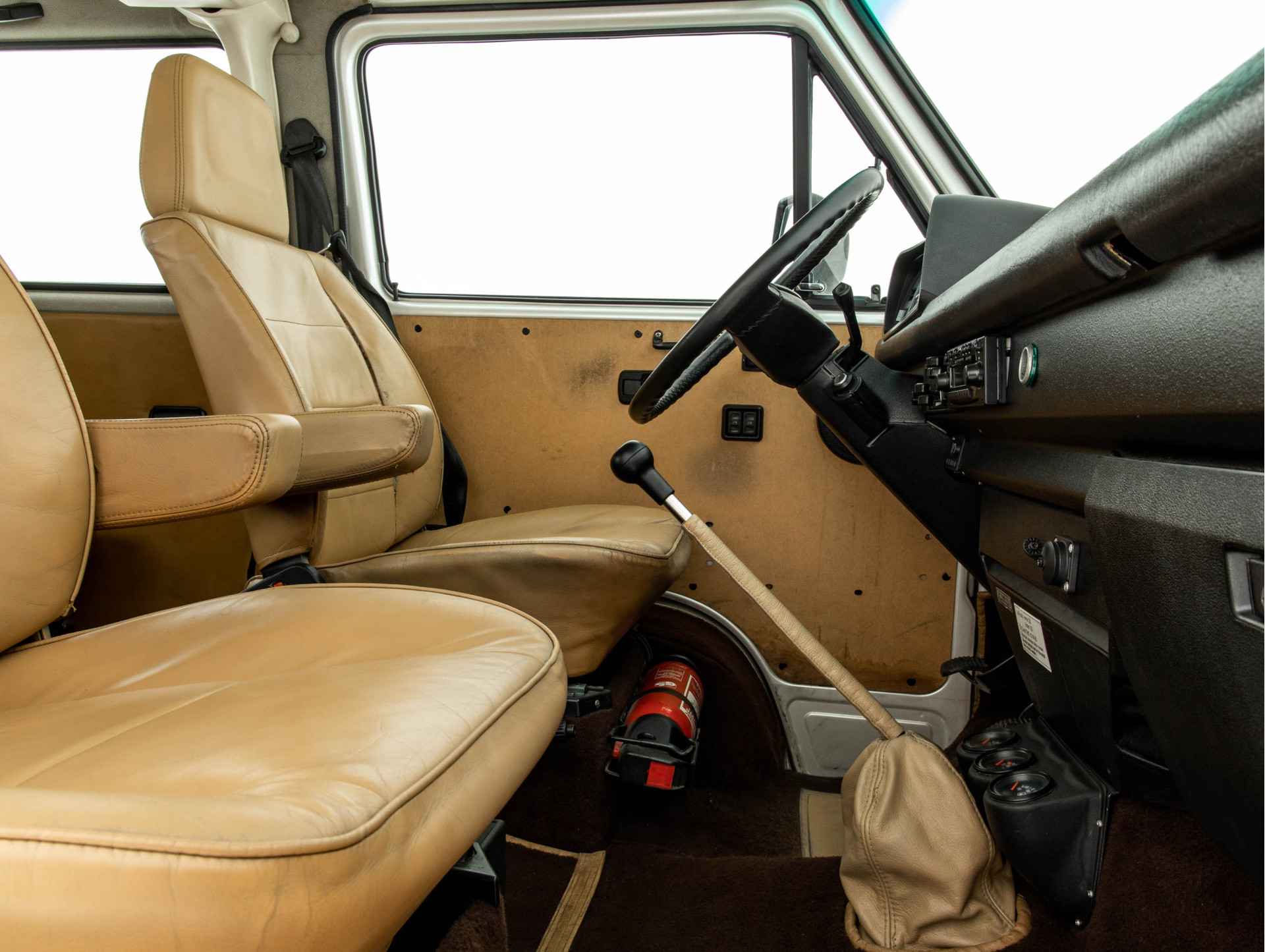 Don’t Let The Badges Fool You, This T3 B32 Is One Of The Rarest Porsches Ever Made