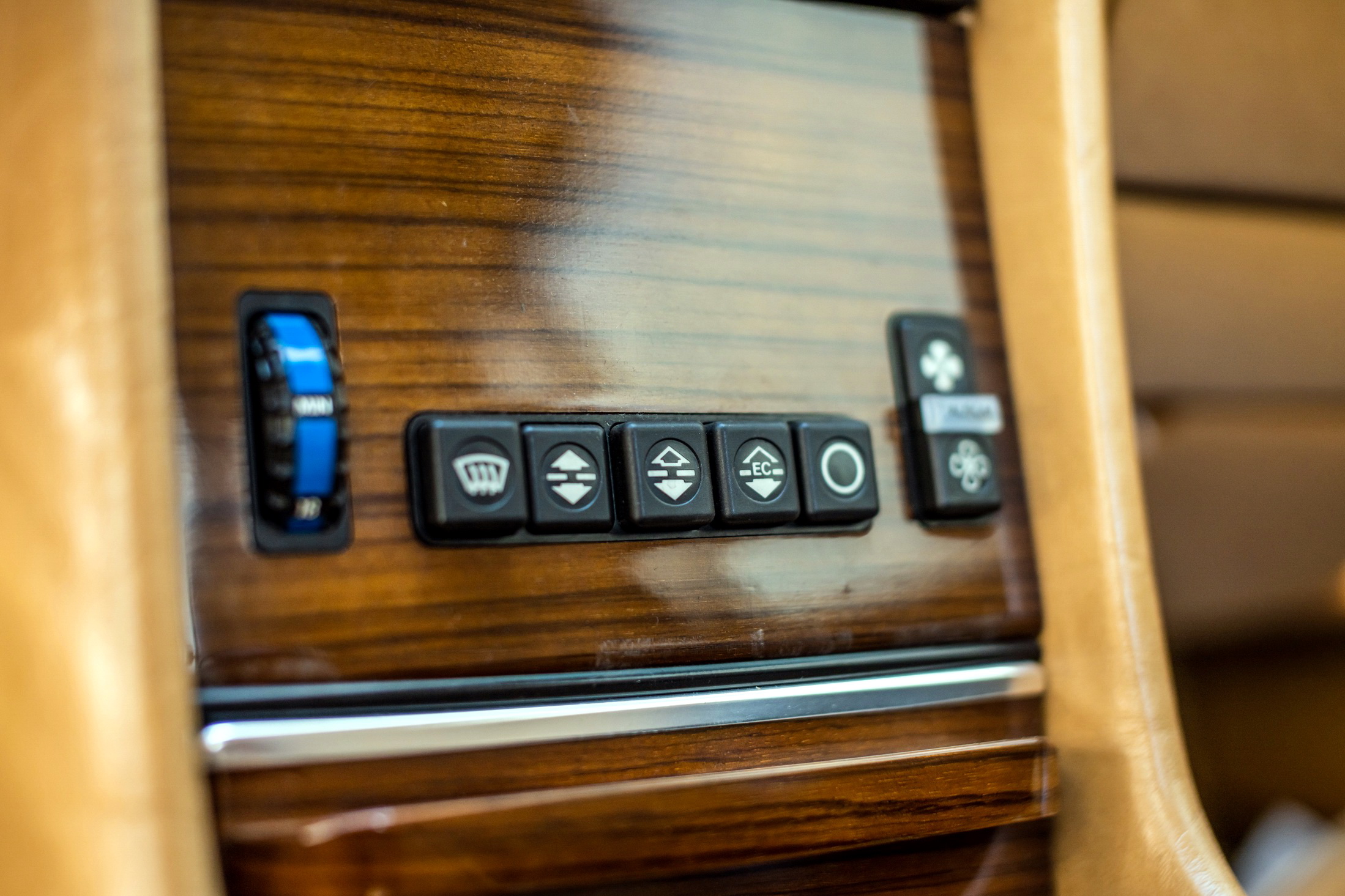 This Manual 1982 Mercedes-Benz 500 SL AMG 5.0 Is One Of Just 8 Built For America