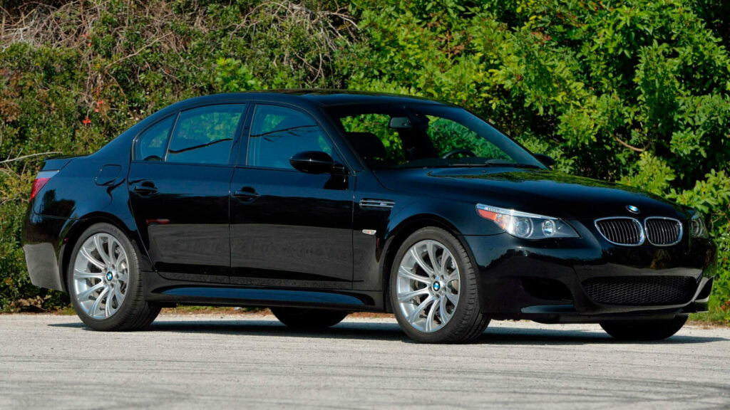With Only 1,262 Miles, This 2006 BMW M5 Is As New As It Gets
