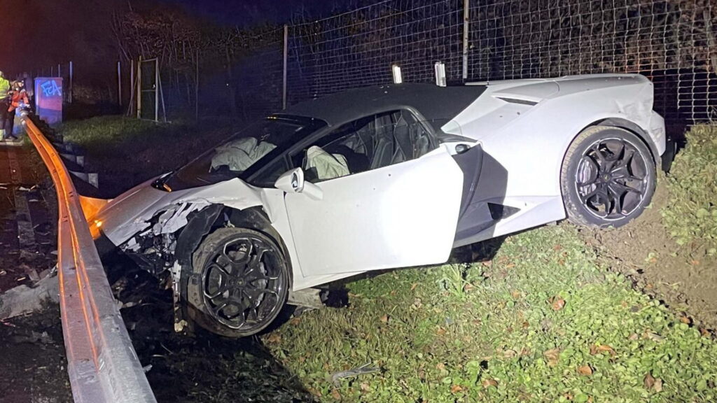  Allegedly Intoxicated Man Destroys Rental Lamborghini Huracan In Switzerland