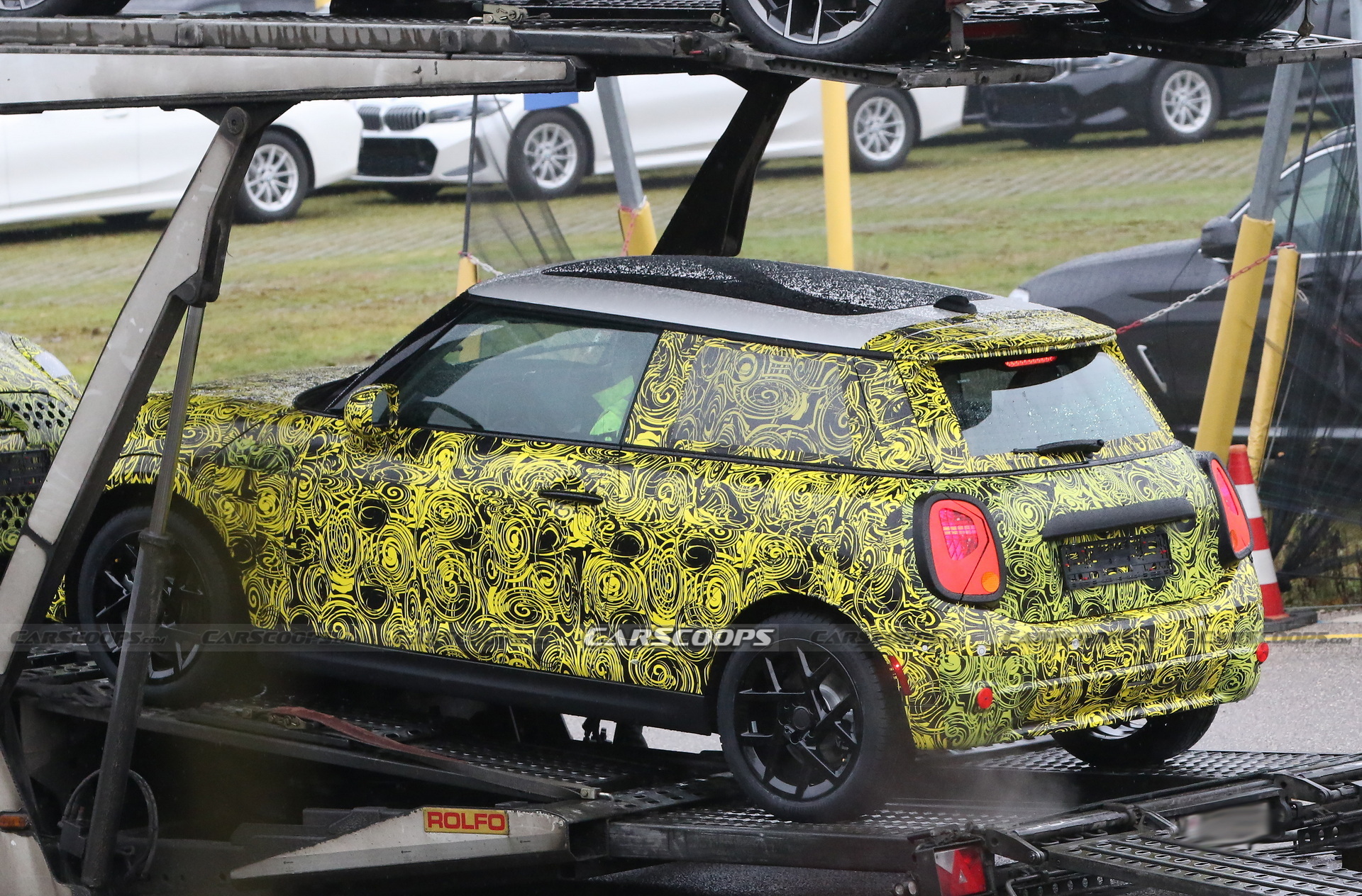 2023 MINI Cooper Facelift Spied Wearing Its Production Light Units