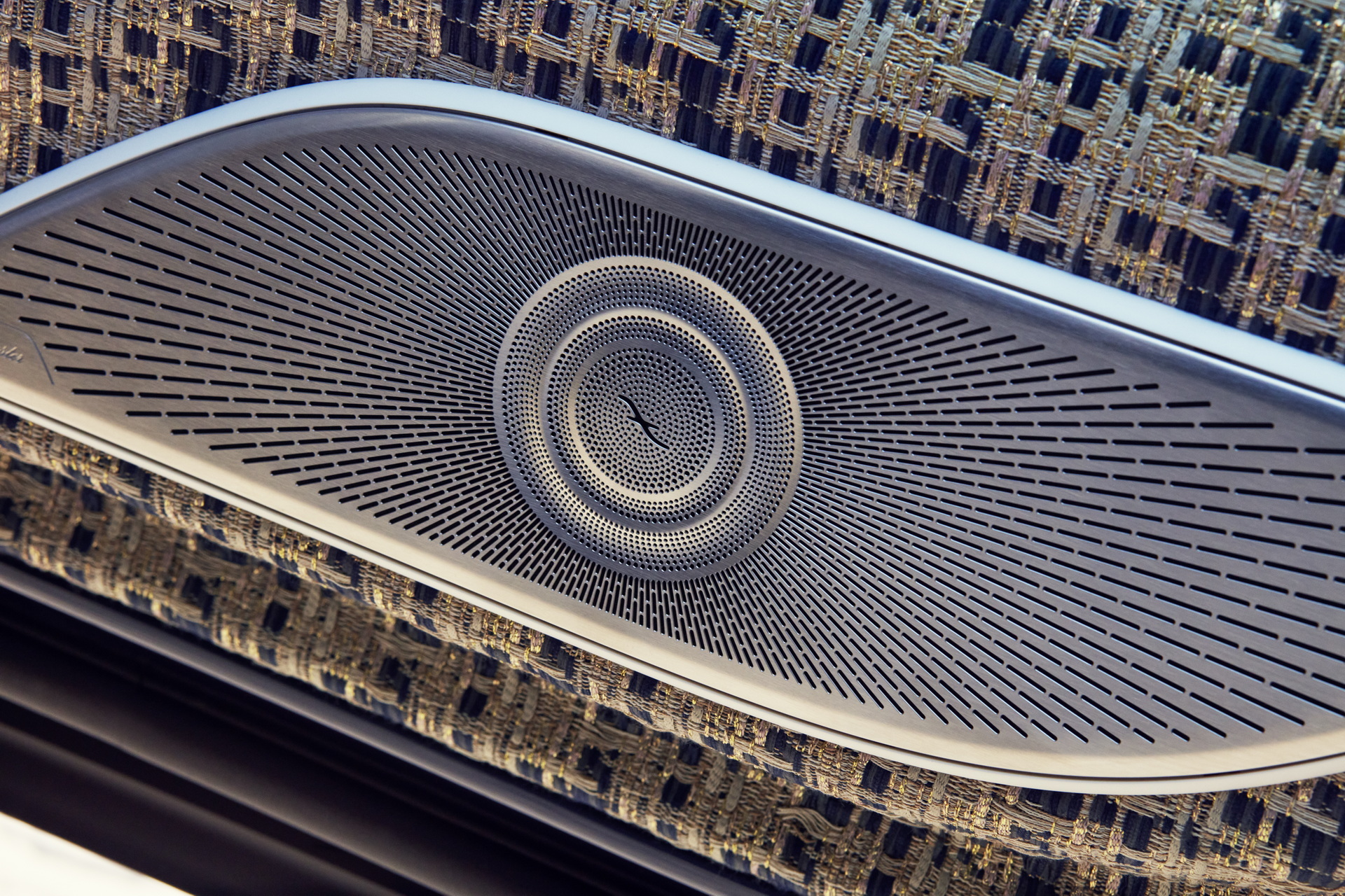 New Mercedes-Maybach S 680 ‘Haute Voiture’ Is A Fashion Inspired Limited Edition Limited