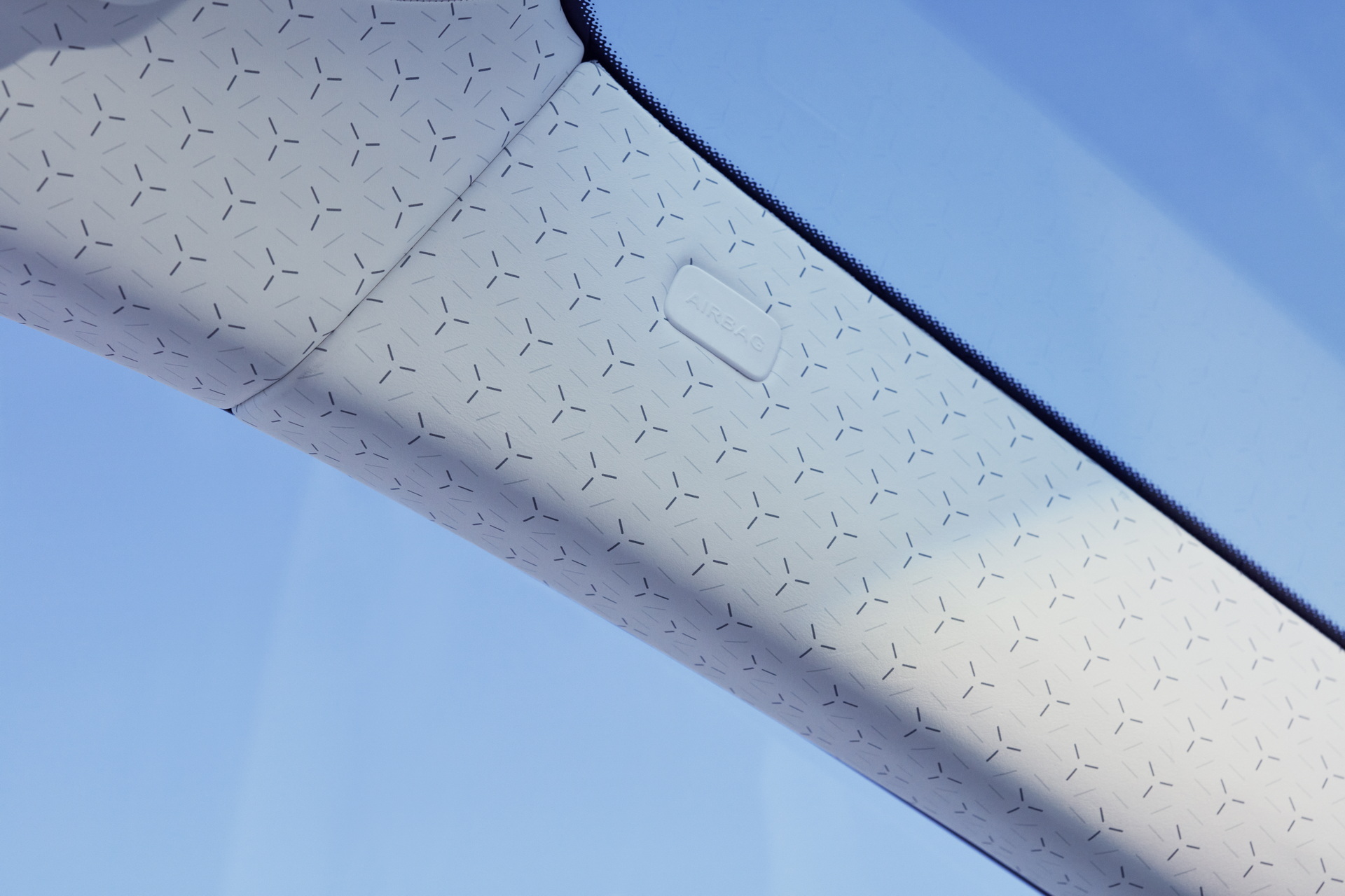 New Mercedes-Maybach S 680 ‘Haute Voiture’ Is A Fashion Inspired Limited Edition Limited