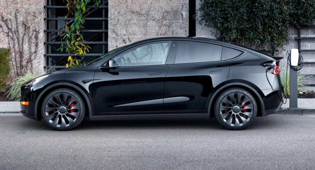  Tesla Model Y Buyer Gets A $12,000 Discount Despite Ordering In July