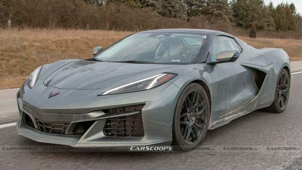 Is This An Undisguised 2024 Corvette E-Ray Hybrid Or The 2023 Z06?