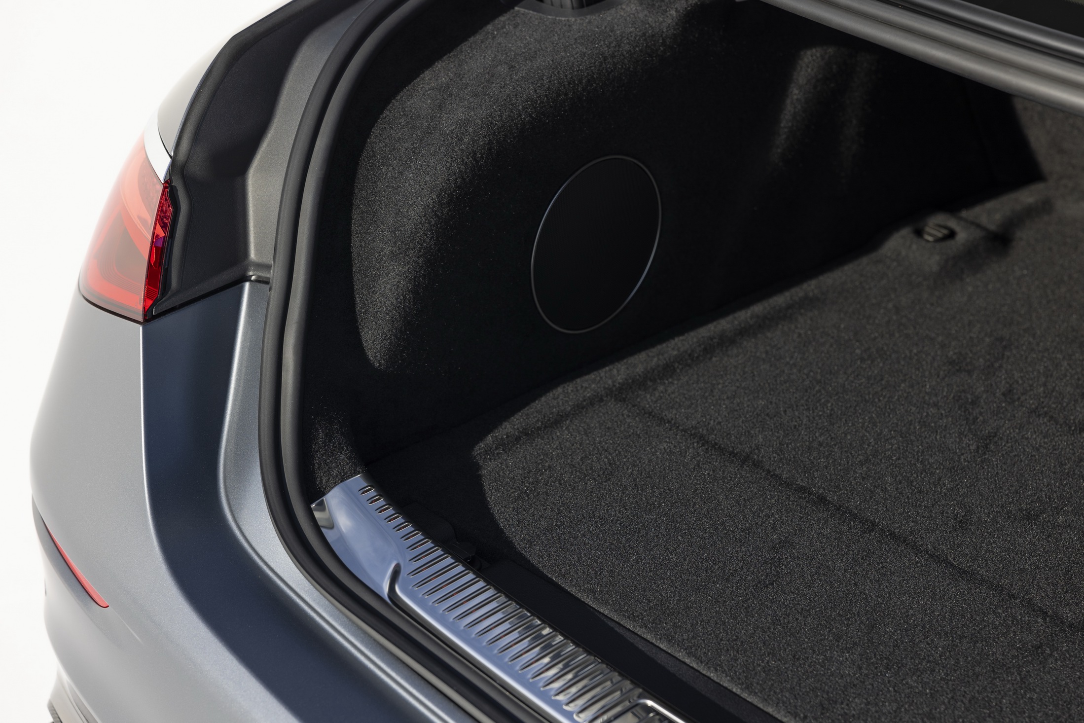 2024 Mercedes-AMG S63 Hybrid Gets 791 HP, 33-Mile EV Range And Panamericana Grille