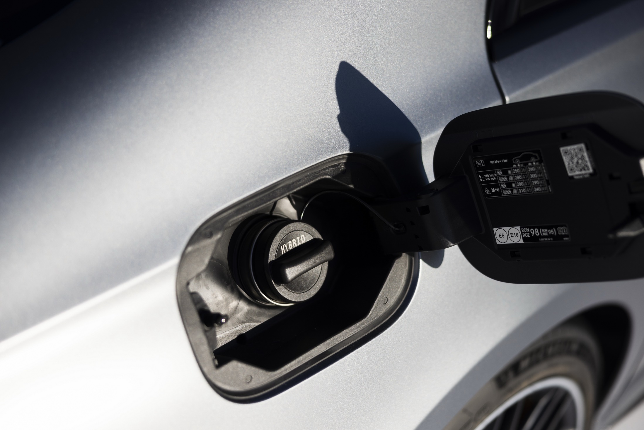 2024 Mercedes-AMG S63 Hybrid Gets 791 HP, 33-Mile EV Range And Panamericana Grille