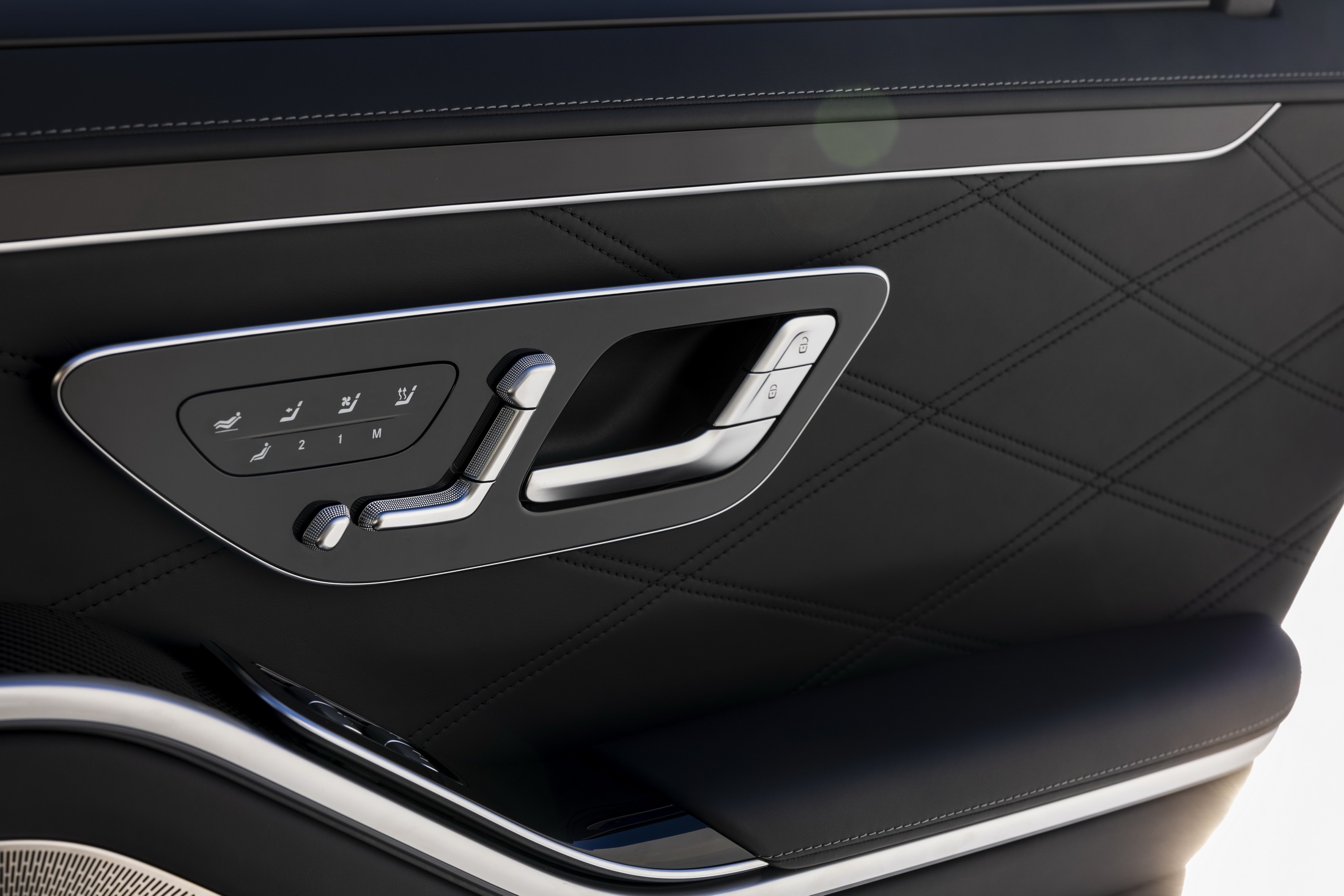 2024 Mercedes-AMG S63 Hybrid Gets 791 HP, 33-Mile EV Range And Panamericana Grille