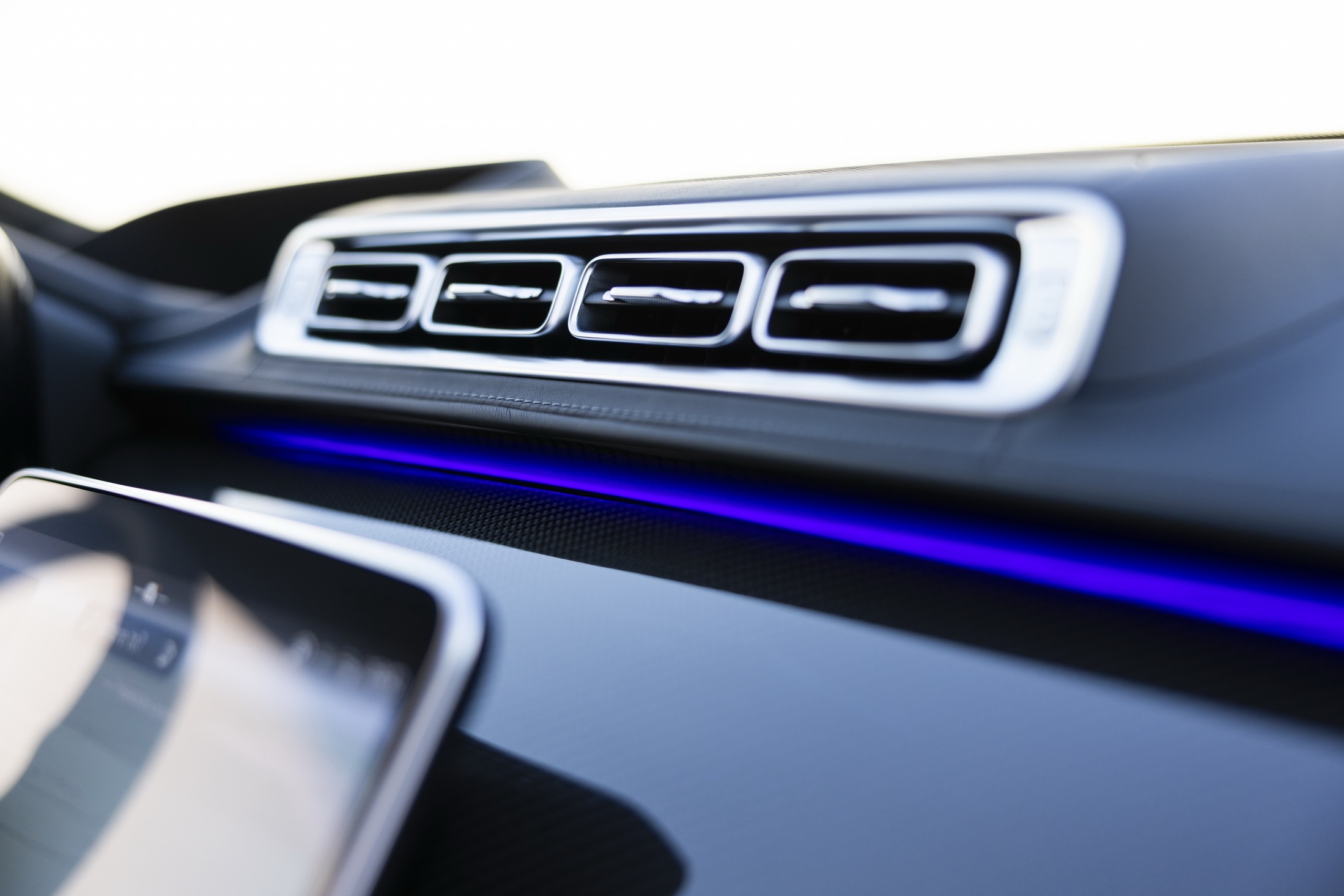 2024 Mercedes-AMG S63 Hybrid Gets 791 HP, 33-Mile EV Range And Panamericana Grille