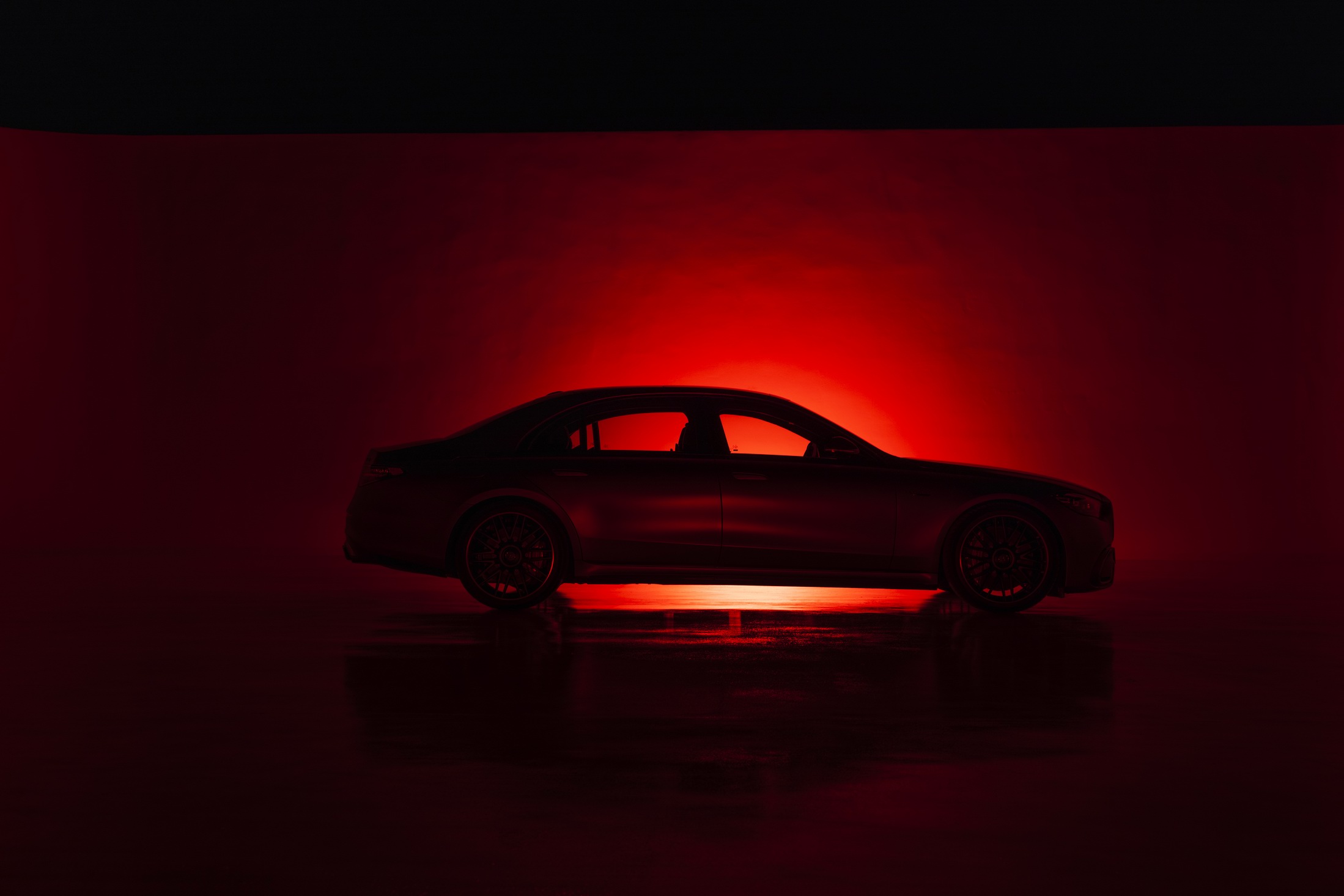 2024 Mercedes-AMG S63 Hybrid Gets 791 HP, 33-Mile EV Range And Panamericana Grille