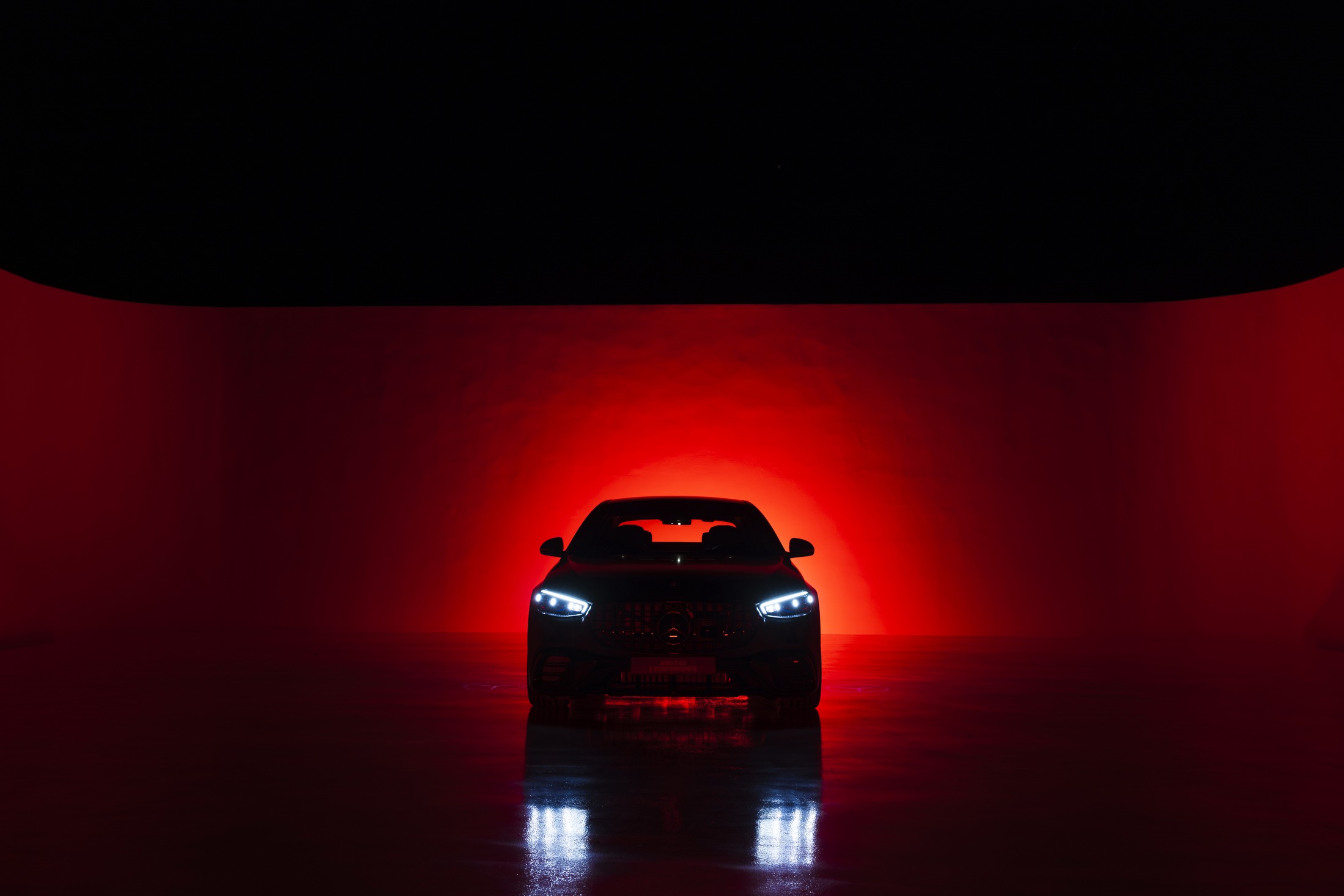 2024 Mercedes-AMG S63 Hybrid Gets 791 HP, 33-Mile EV Range And Panamericana Grille