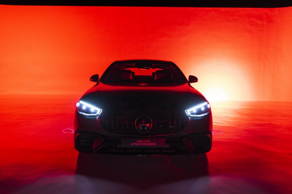 2024 Mercedes-AMG S63 Hybrid Gets 791 HP, 33-Mile EV Range And Panamericana  Grille | Carscoops