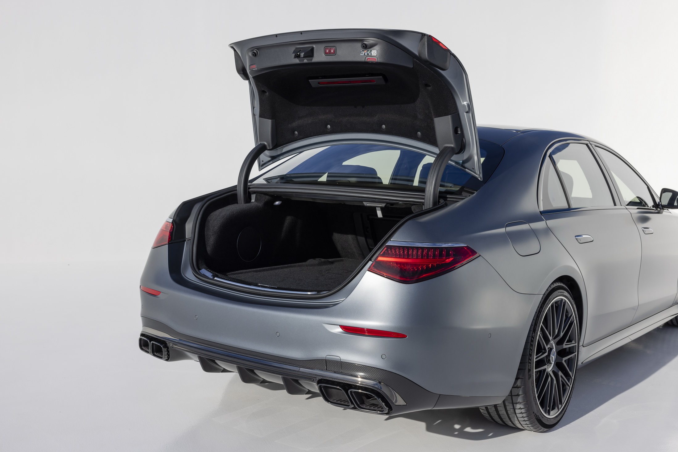 2024 Mercedes-AMG S63 Hybrid Gets 791 HP, 33-Mile EV Range And Panamericana Grille