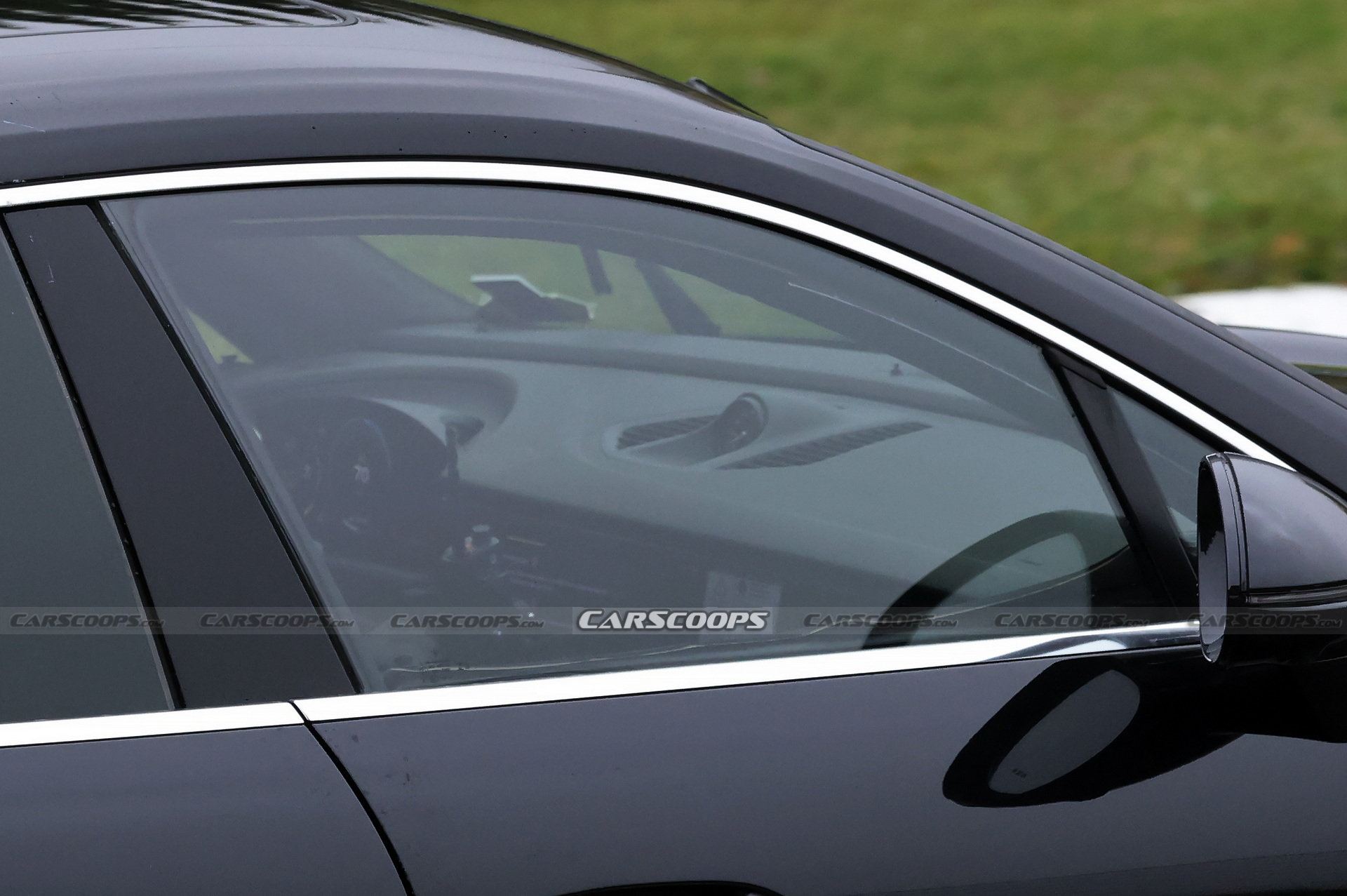 Porsche Has Managed To Stuff Another New Screen Into The 2024 Macan EV