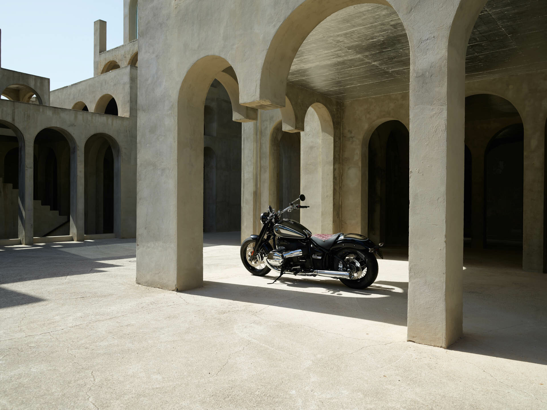 BMW R nineT 100 Years and R 18 100 Years 00016