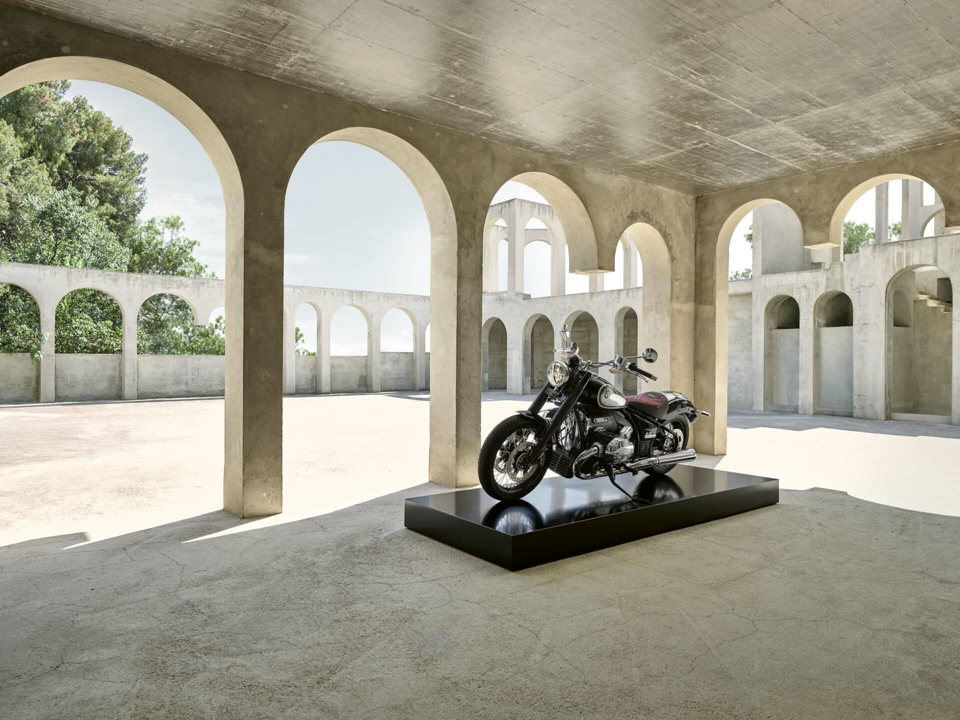 BMW R nineT 100 Years and R 18 100 Years 00021