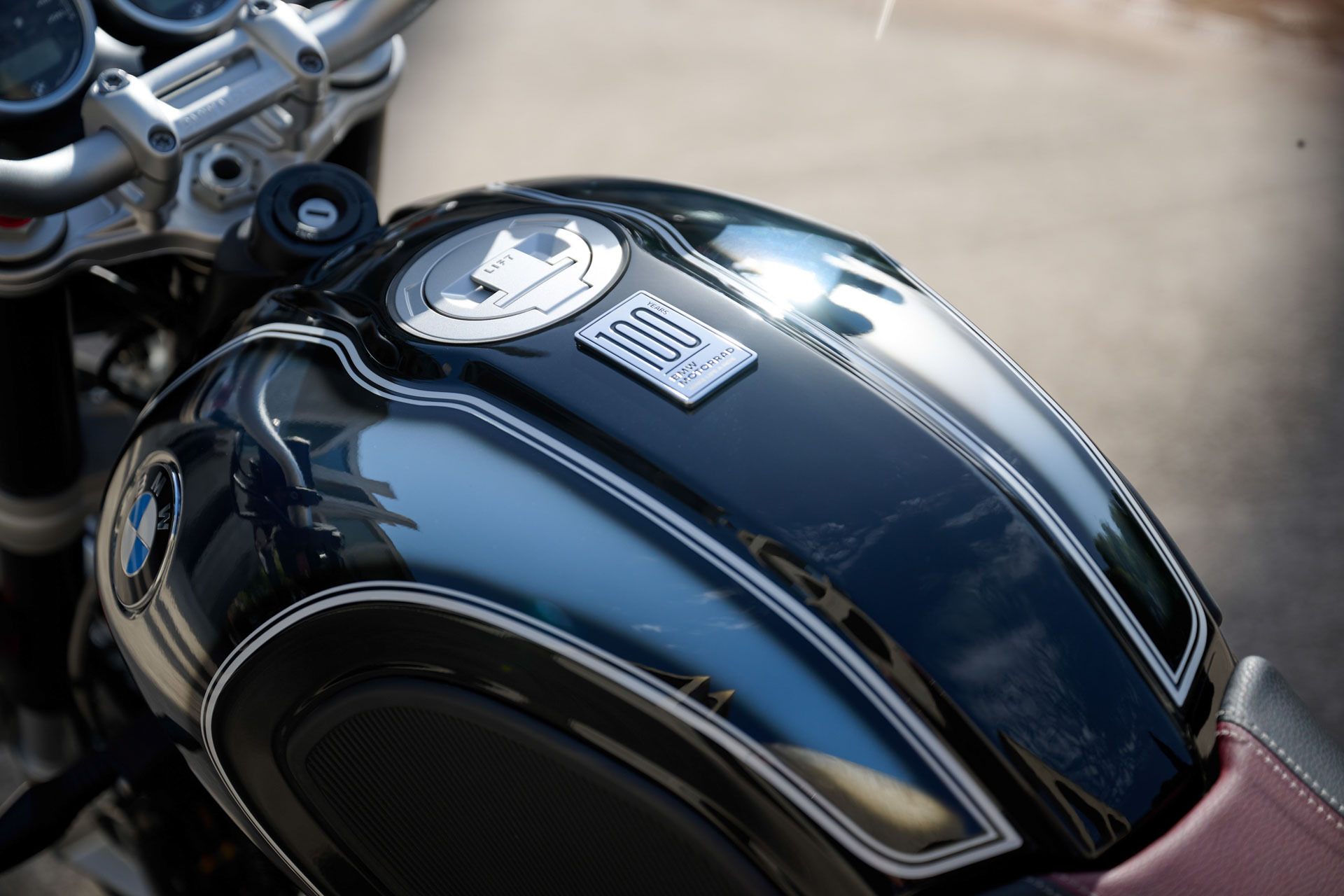 BMW R nineT 100 Years and R 18 100 Years 00028