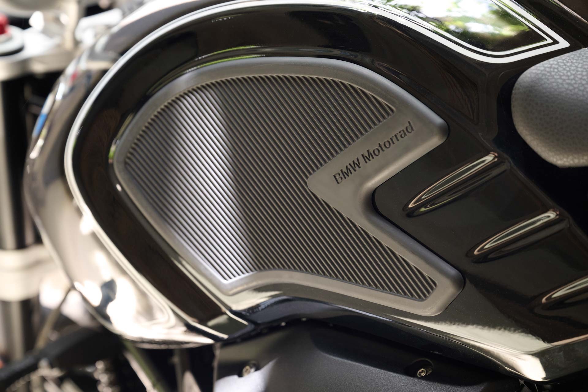 BMW R nineT 100 Years and R 18 100 Years 00033