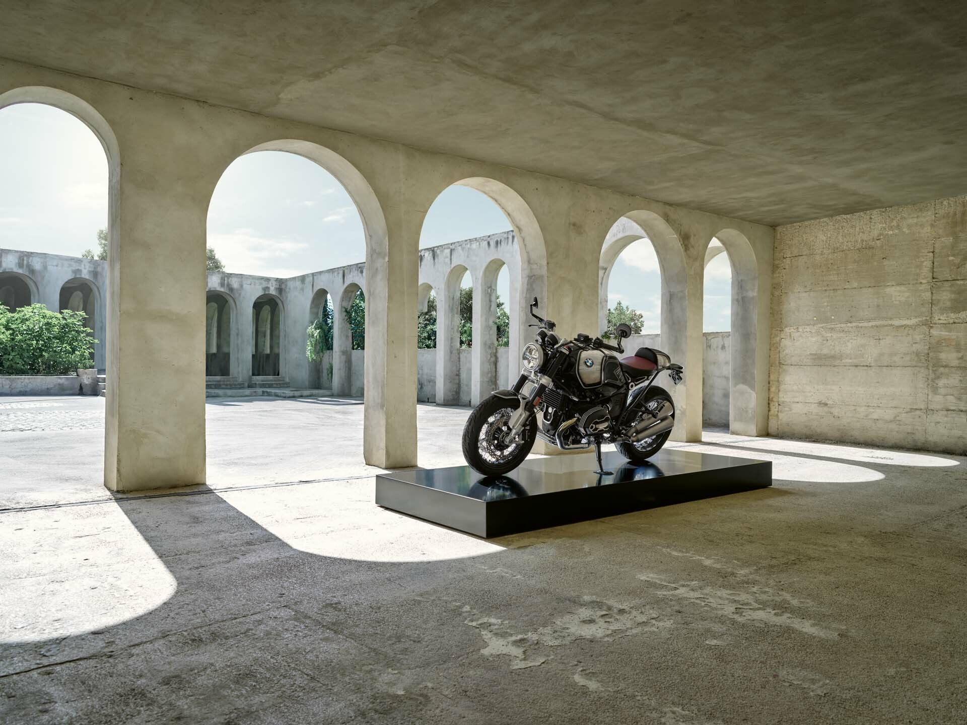 BMW R nineT 100 Years and R 18 100 Years 00034