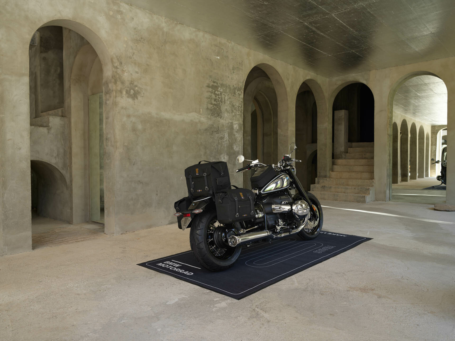 BMW R nineT 100 Years and R 18 100 Years 00044